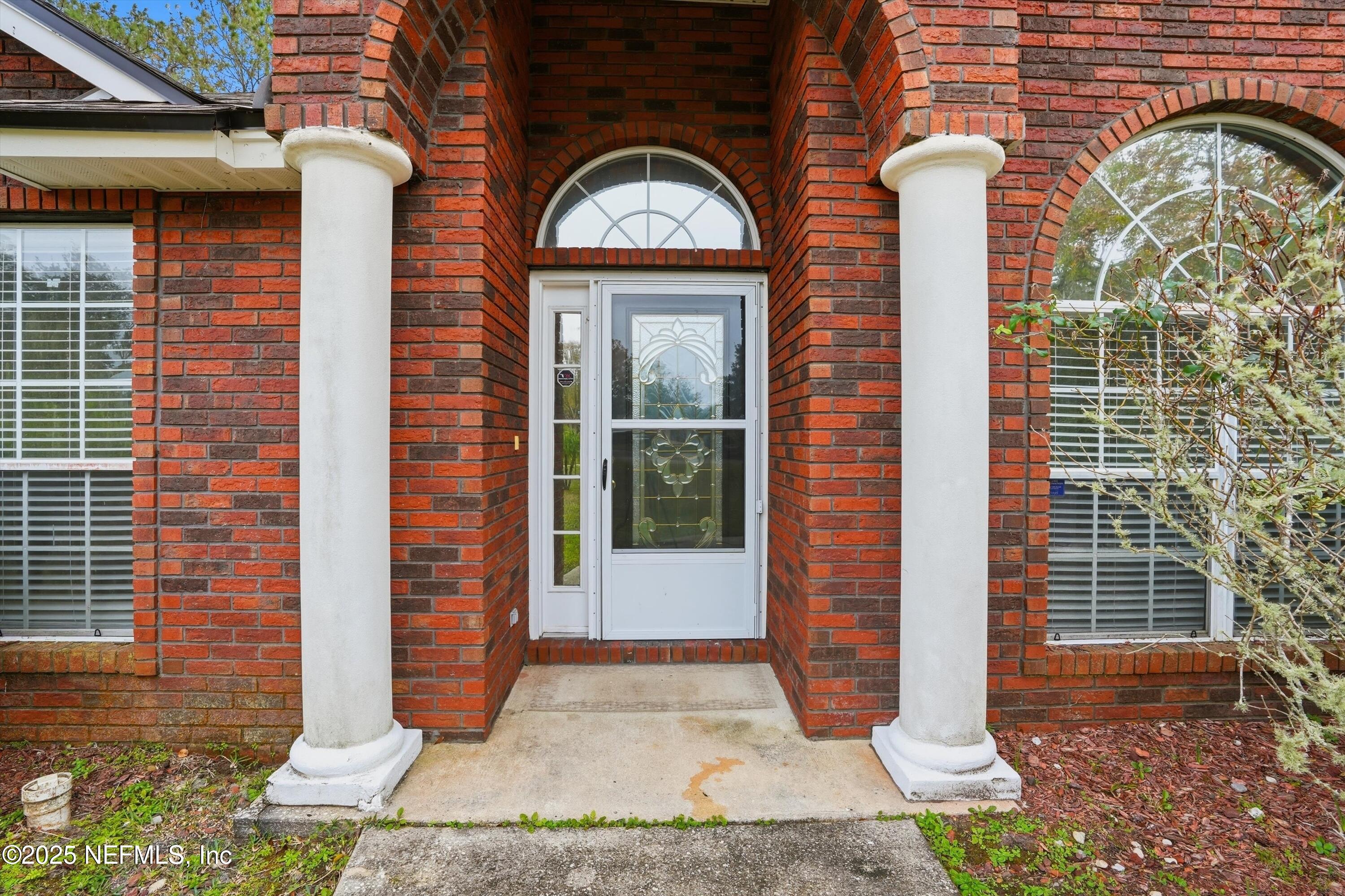 2810 SWEETHOLLY Drive