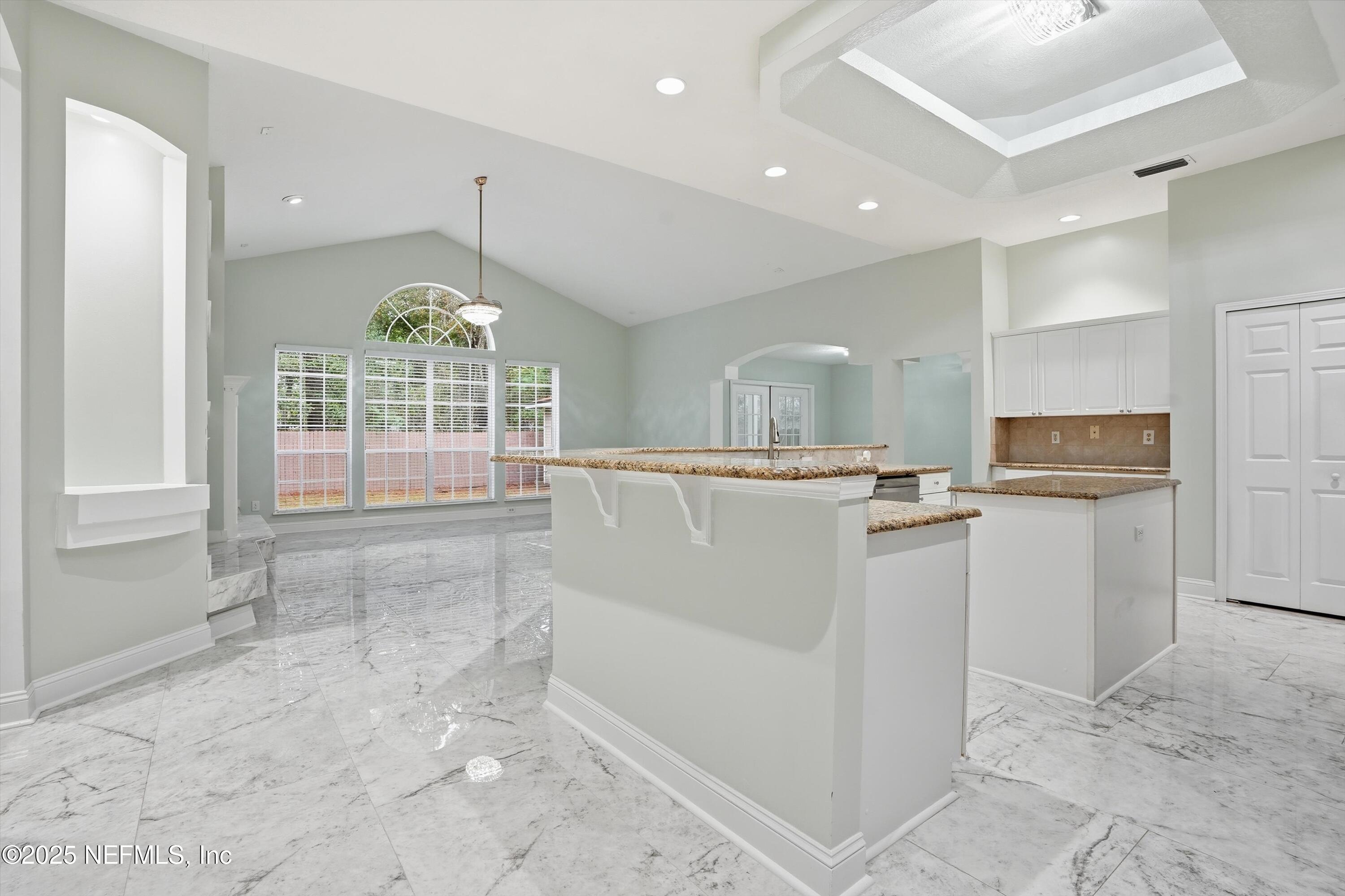 2810 SWEETHOLLY Drive