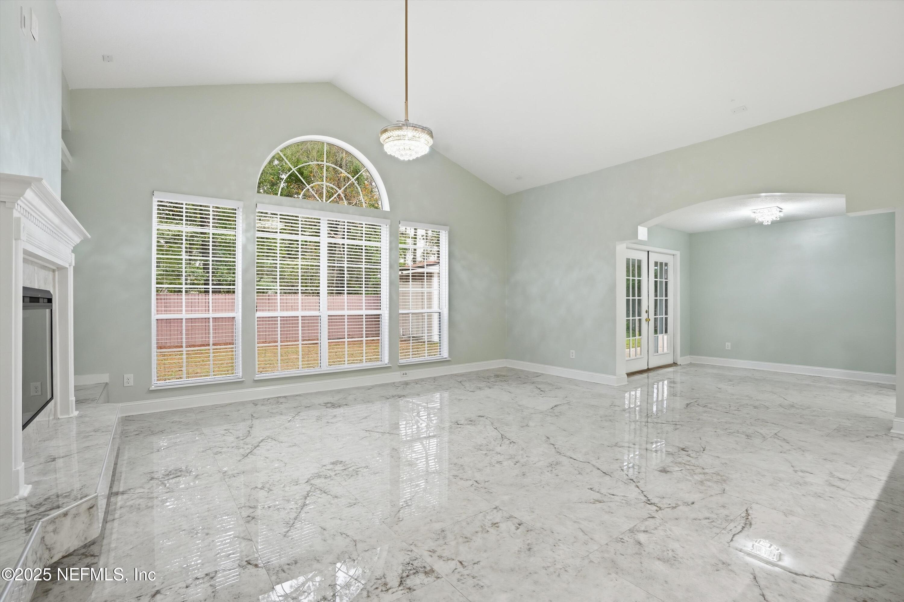 2810 SWEETHOLLY Drive