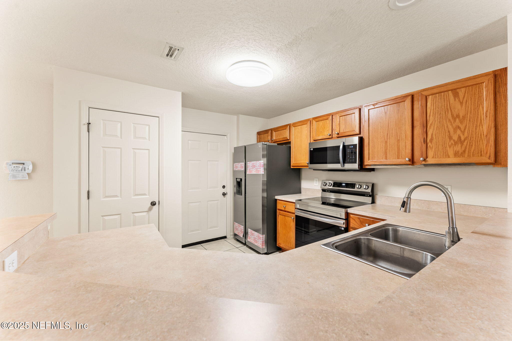 8550 ARGYLE BUSINESS Loop 1602