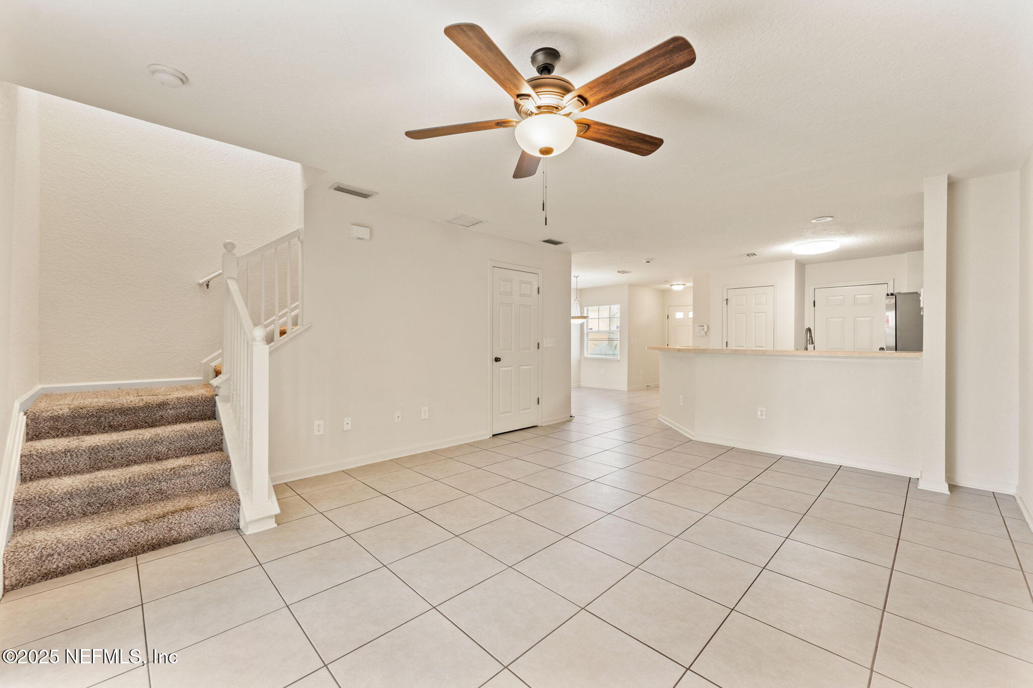 8550 ARGYLE BUSINESS Loop 1602