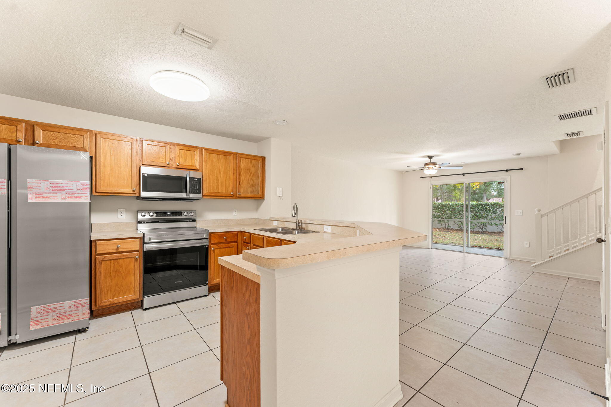 8550 ARGYLE BUSINESS Loop 1602