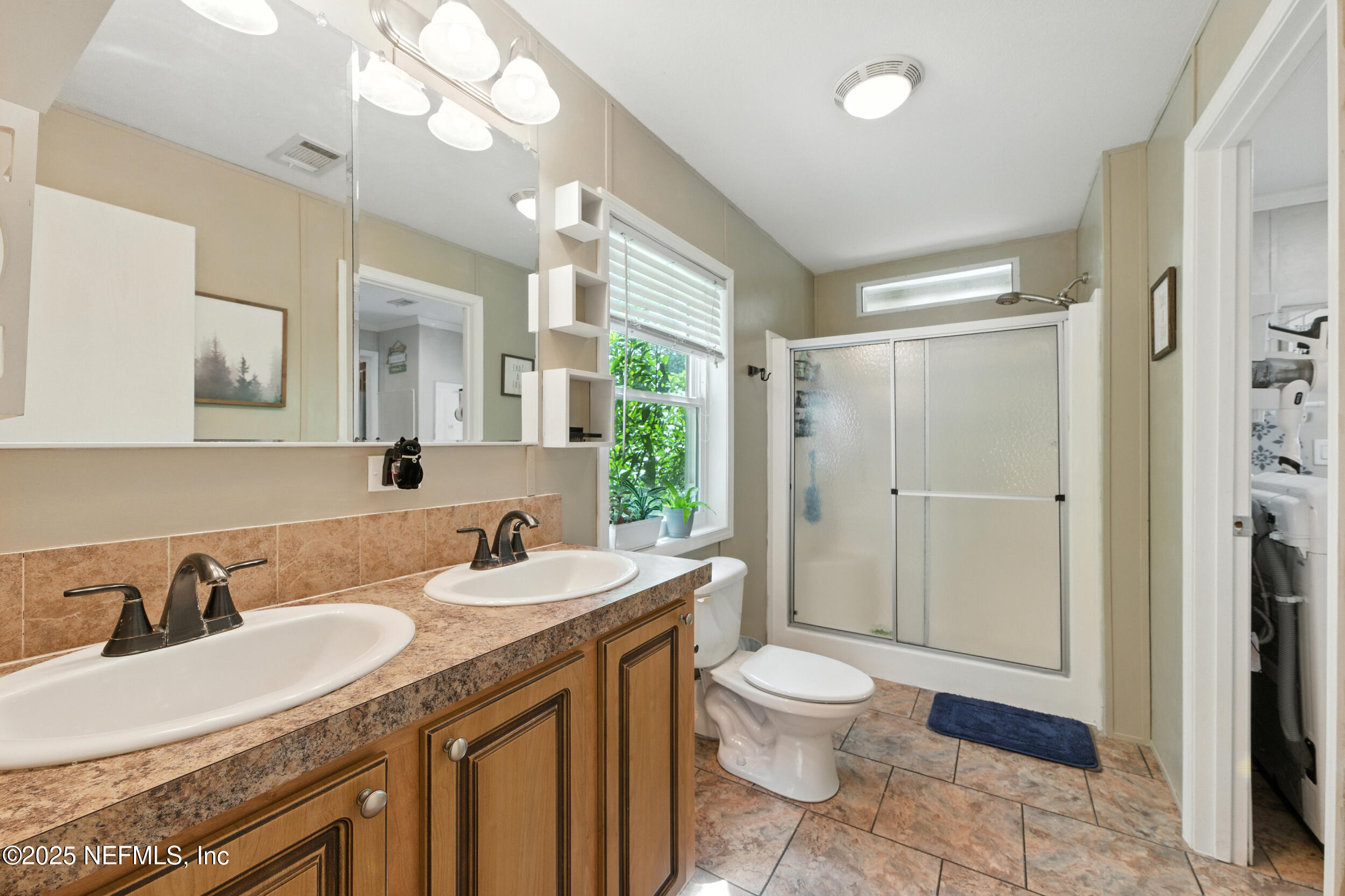 44586 MAPLEWOOD Court