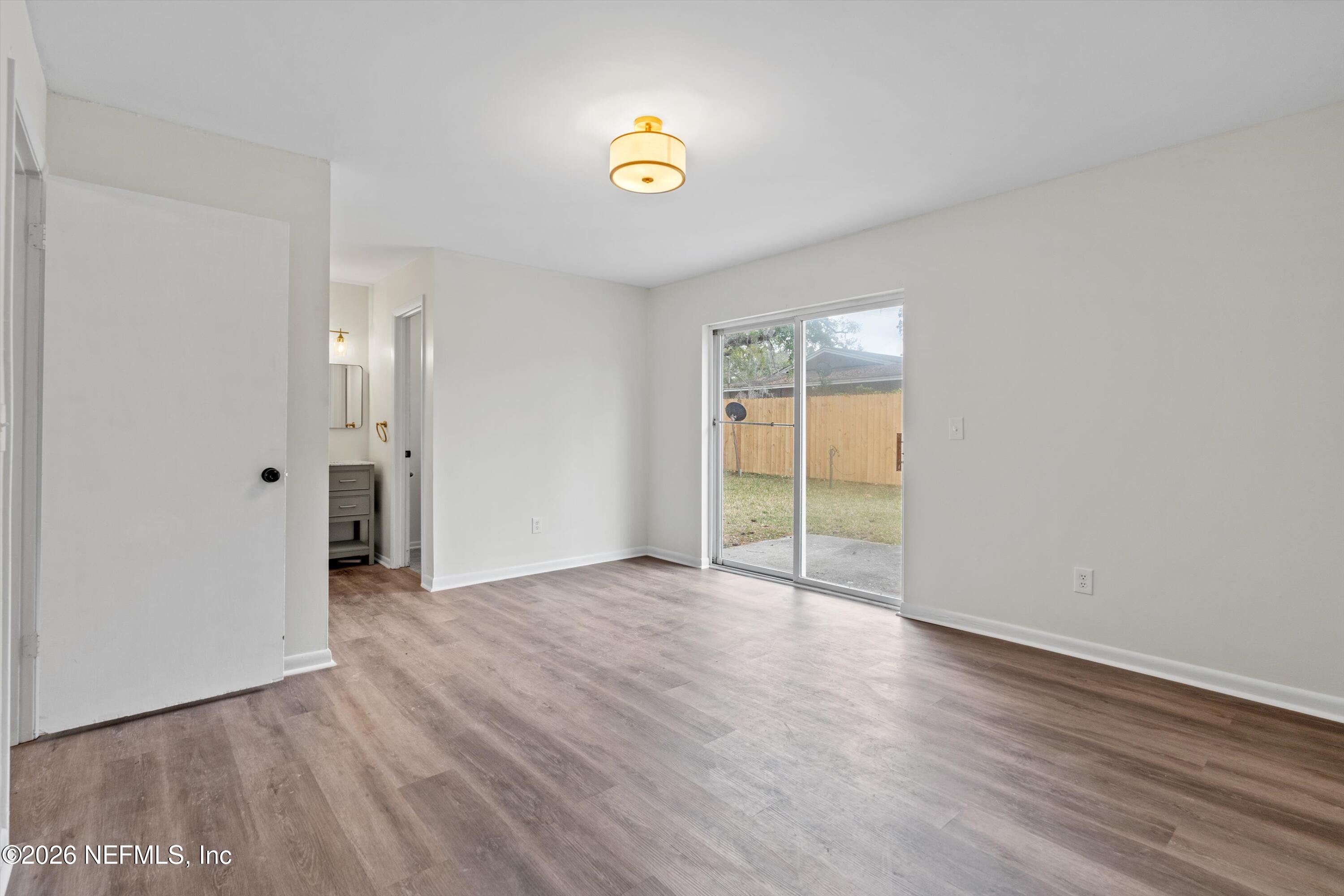 3329 MAYFLOWER Street 3329