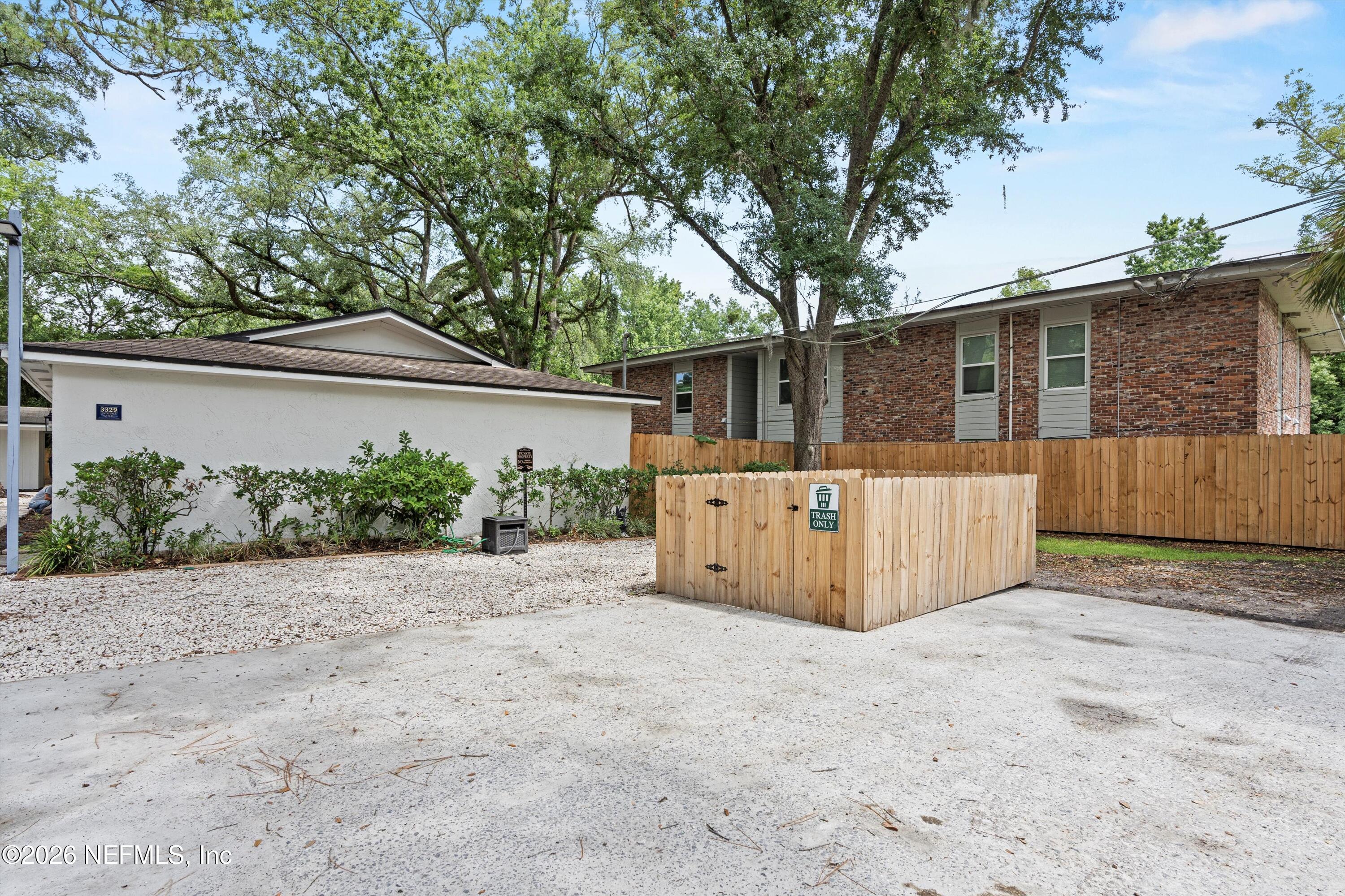 3329 MAYFLOWER Street 3329