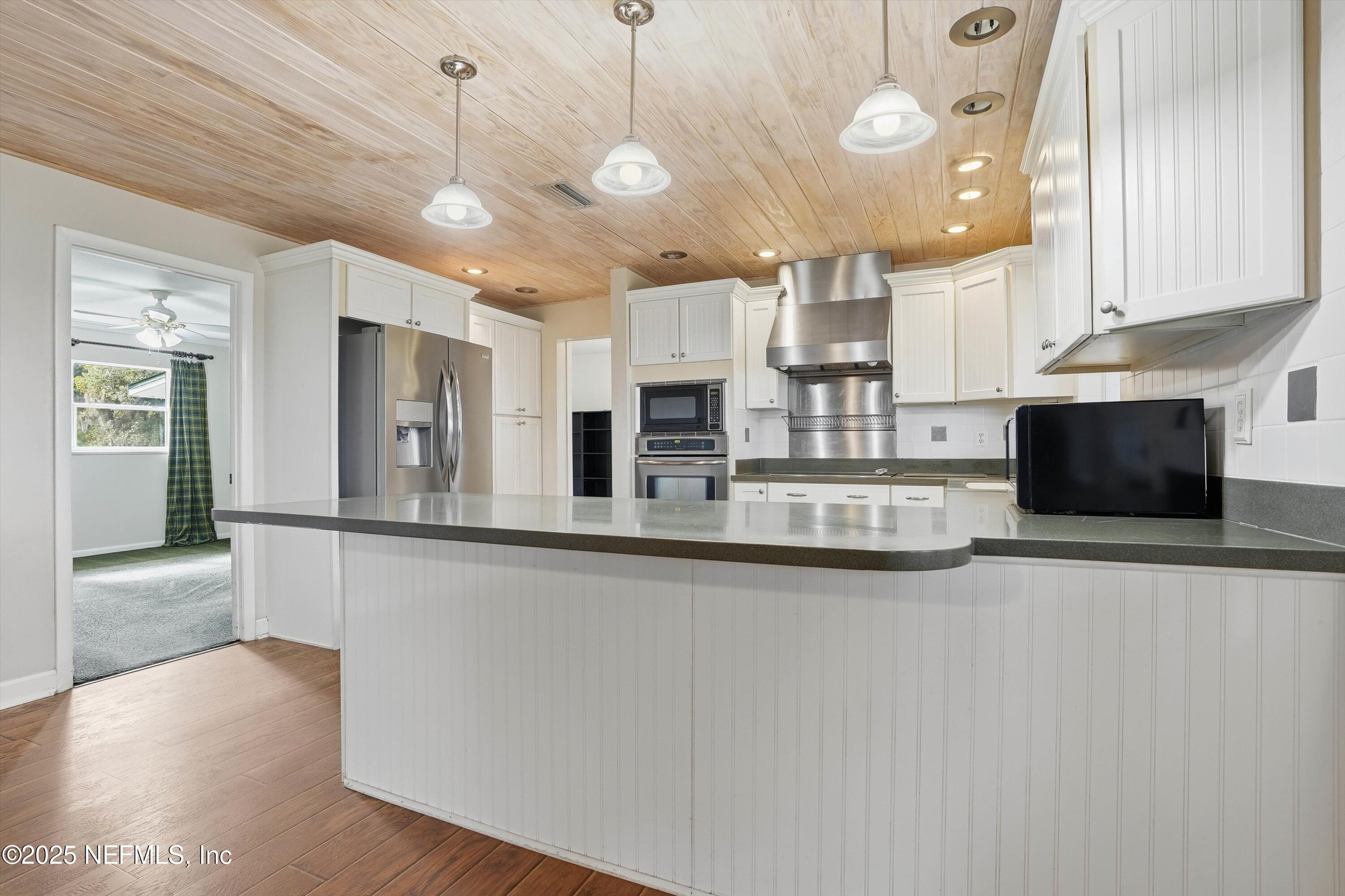 472 CEDAR CREEK Road