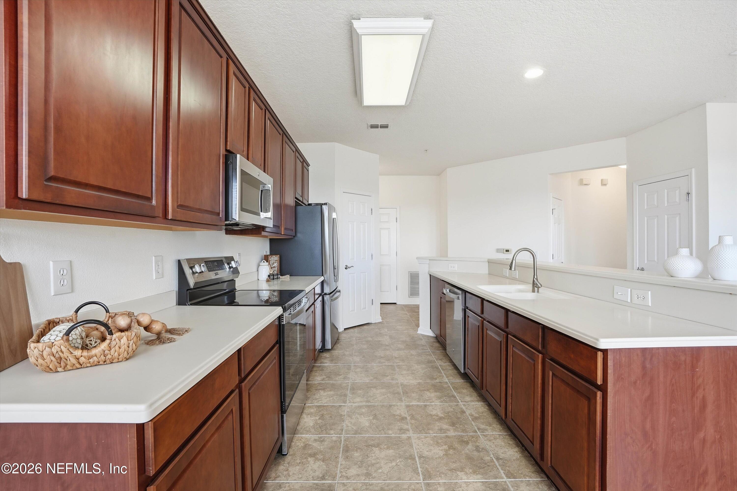 11251 CAMPFIELD Drive 4406