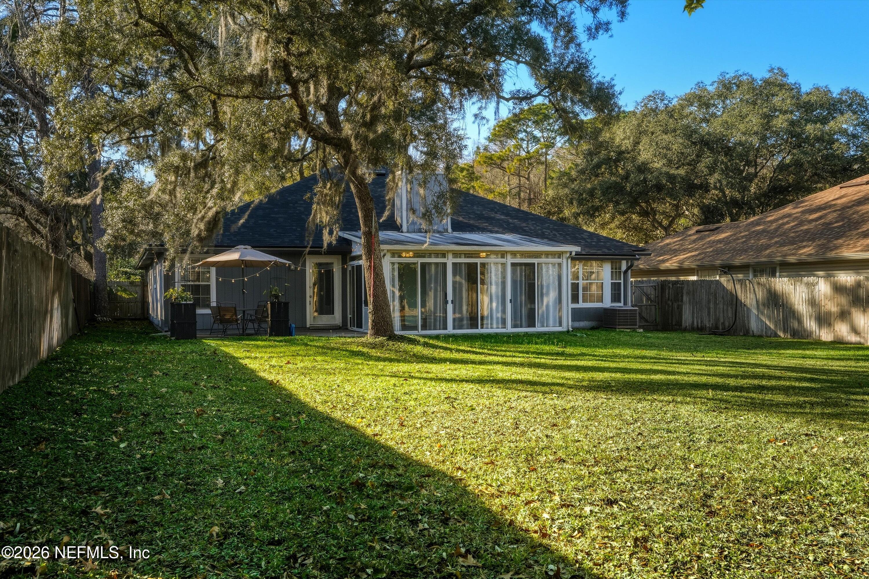 1537 CRABAPPLE COVE Court N