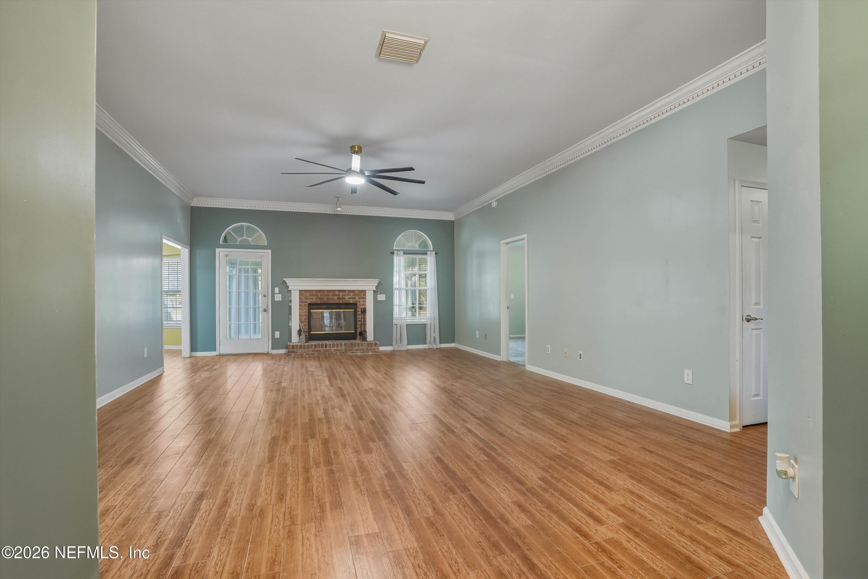 1537 CRABAPPLE COVE Court N