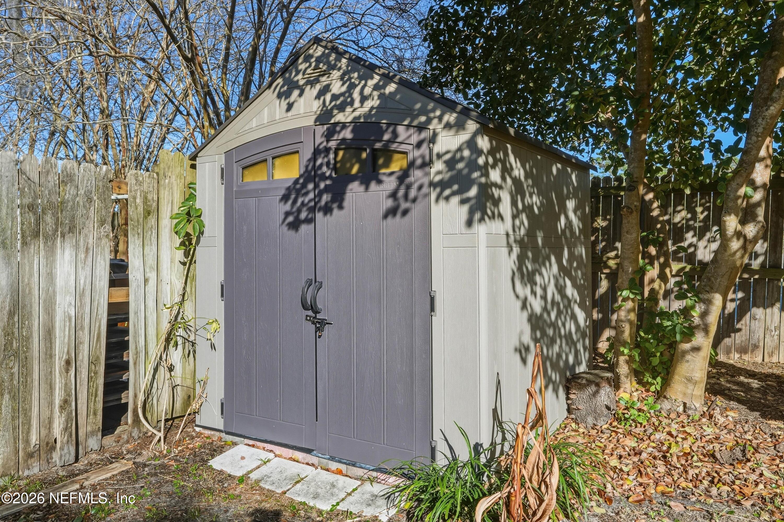 1537 CRABAPPLE COVE Court N