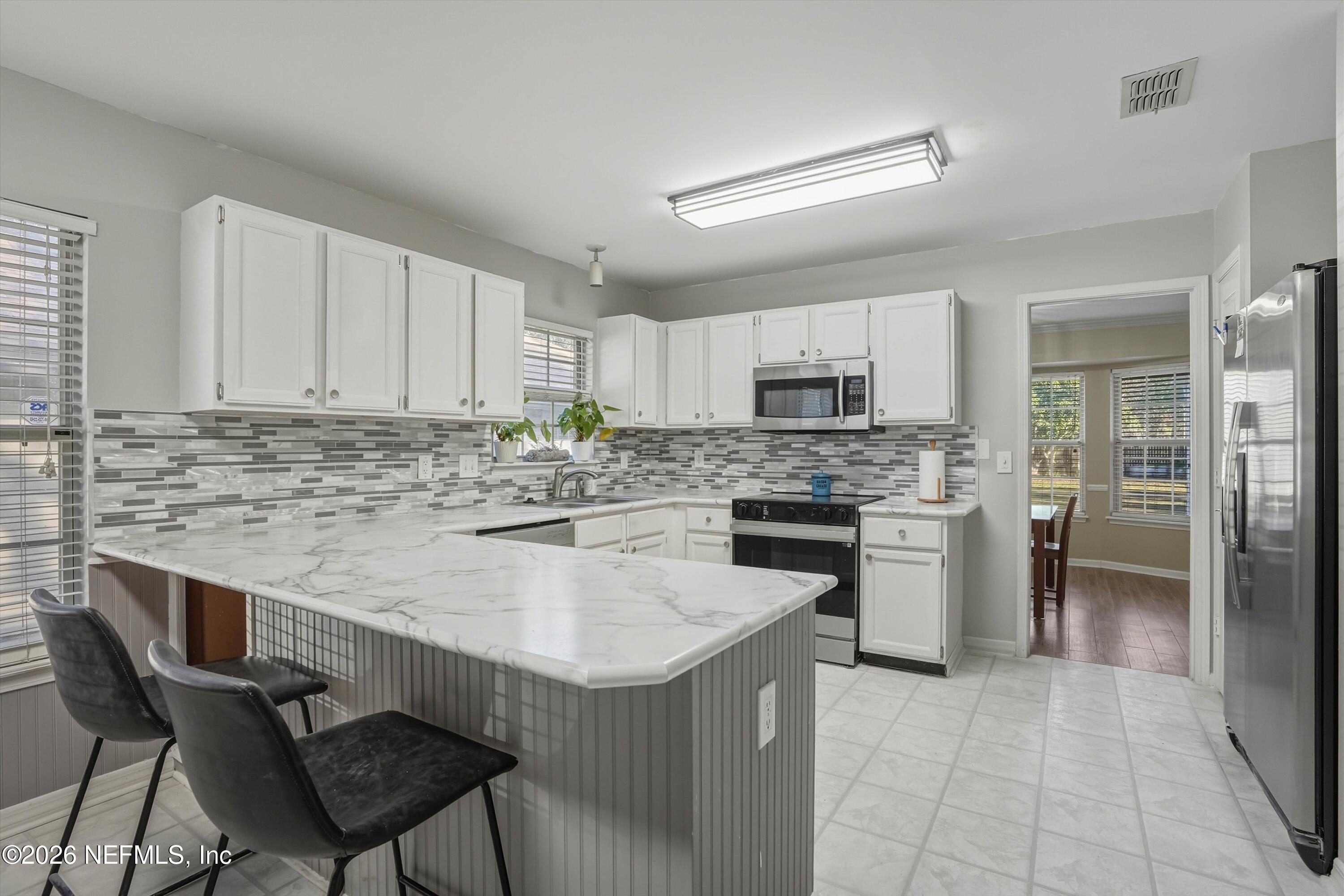 1537 CRABAPPLE COVE Court N