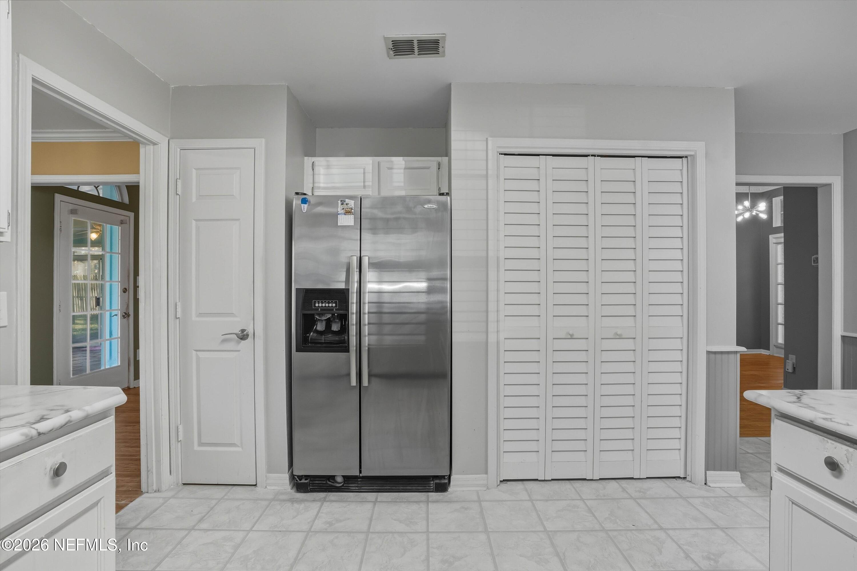 1537 CRABAPPLE COVE Court N