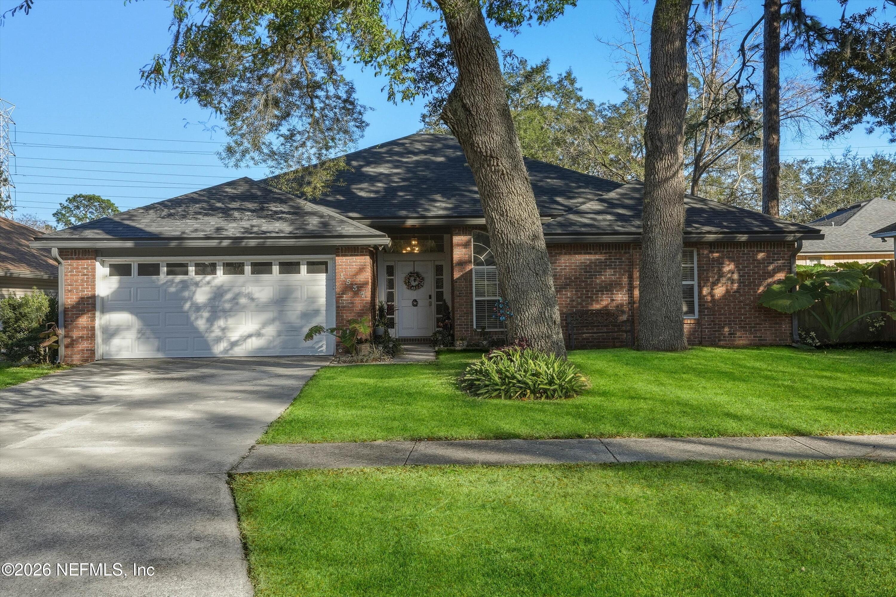 1537 CRABAPPLE COVE Court N