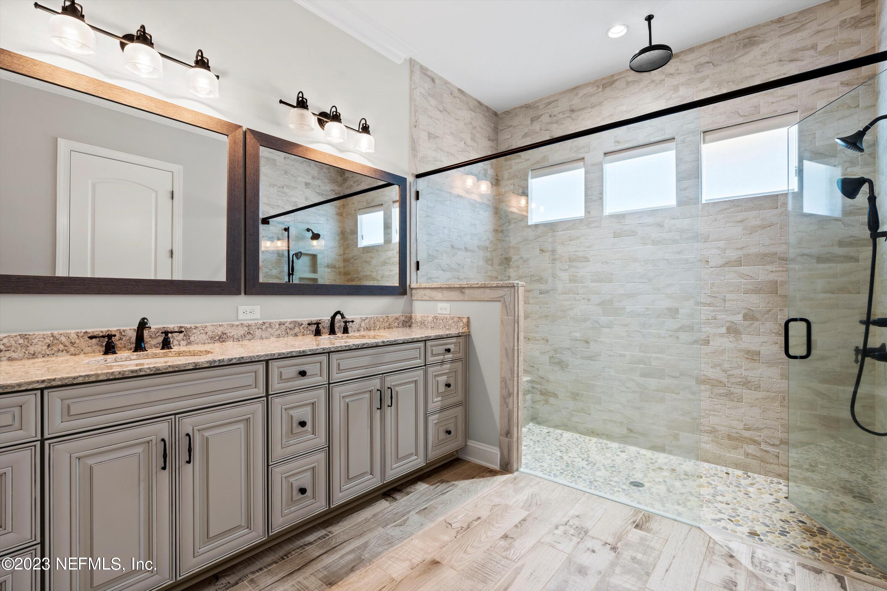102 PINE BLOSSOM Trail, St. Johns