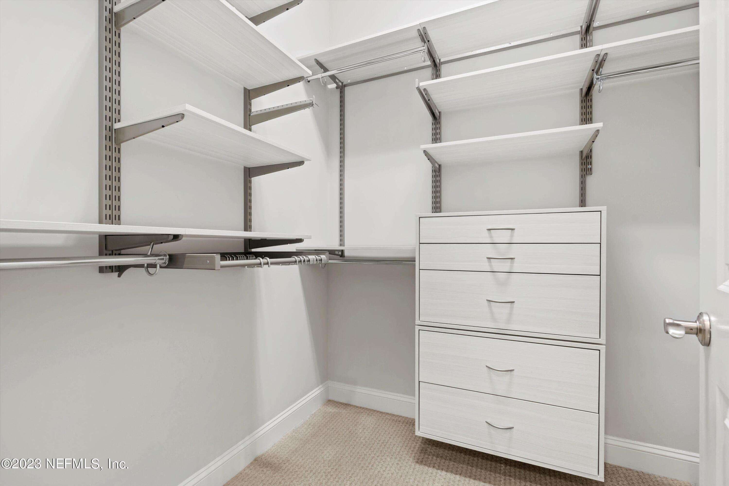 102 PINE BLOSSOM Trail, St. Johns