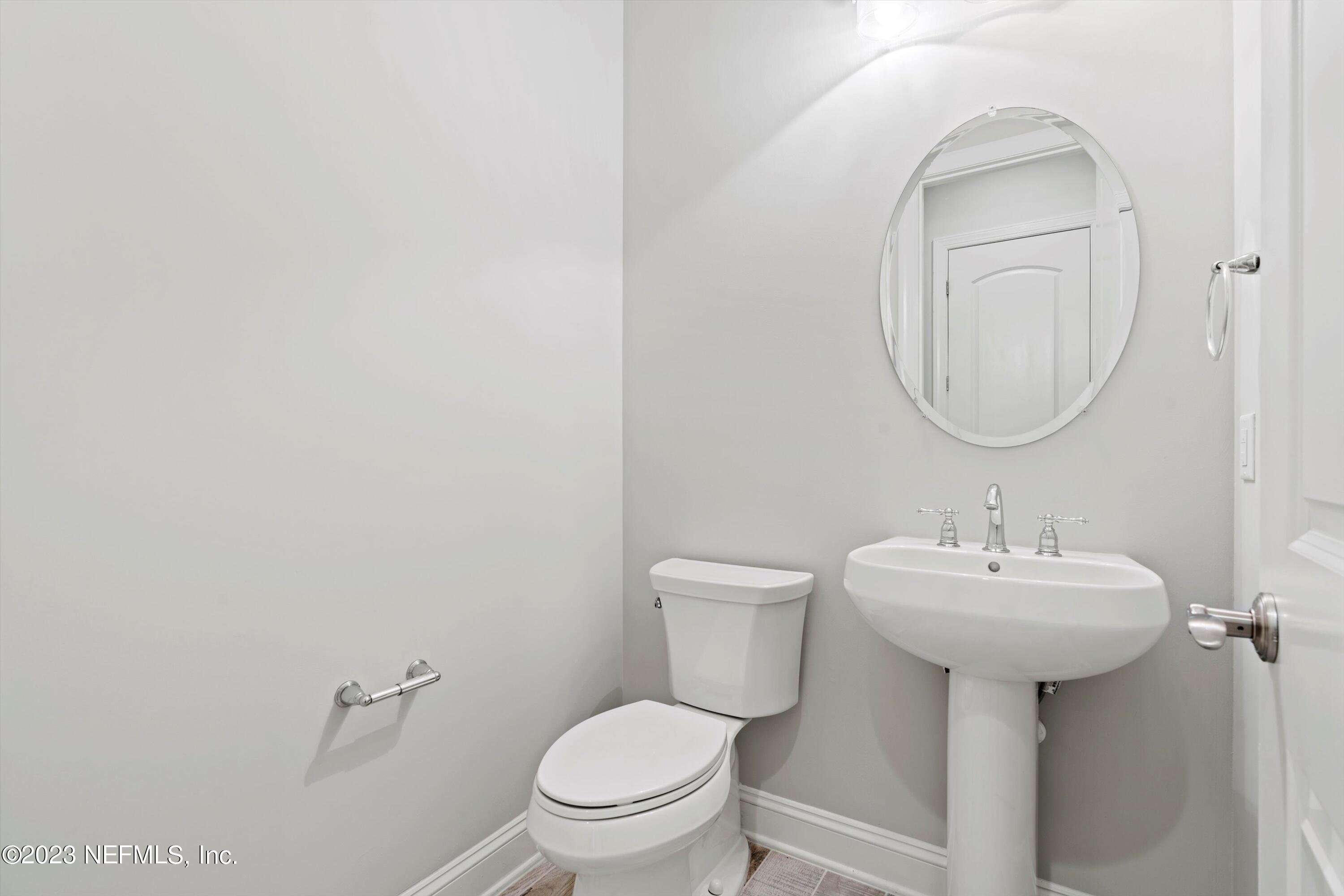 102 PINE BLOSSOM Trail, St. Johns