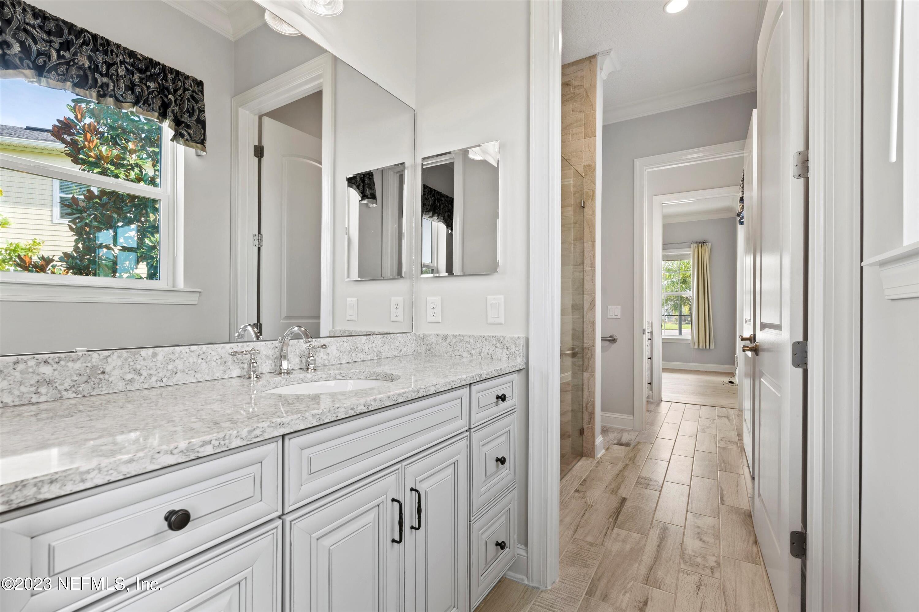 102 PINE BLOSSOM Trail, St. Johns