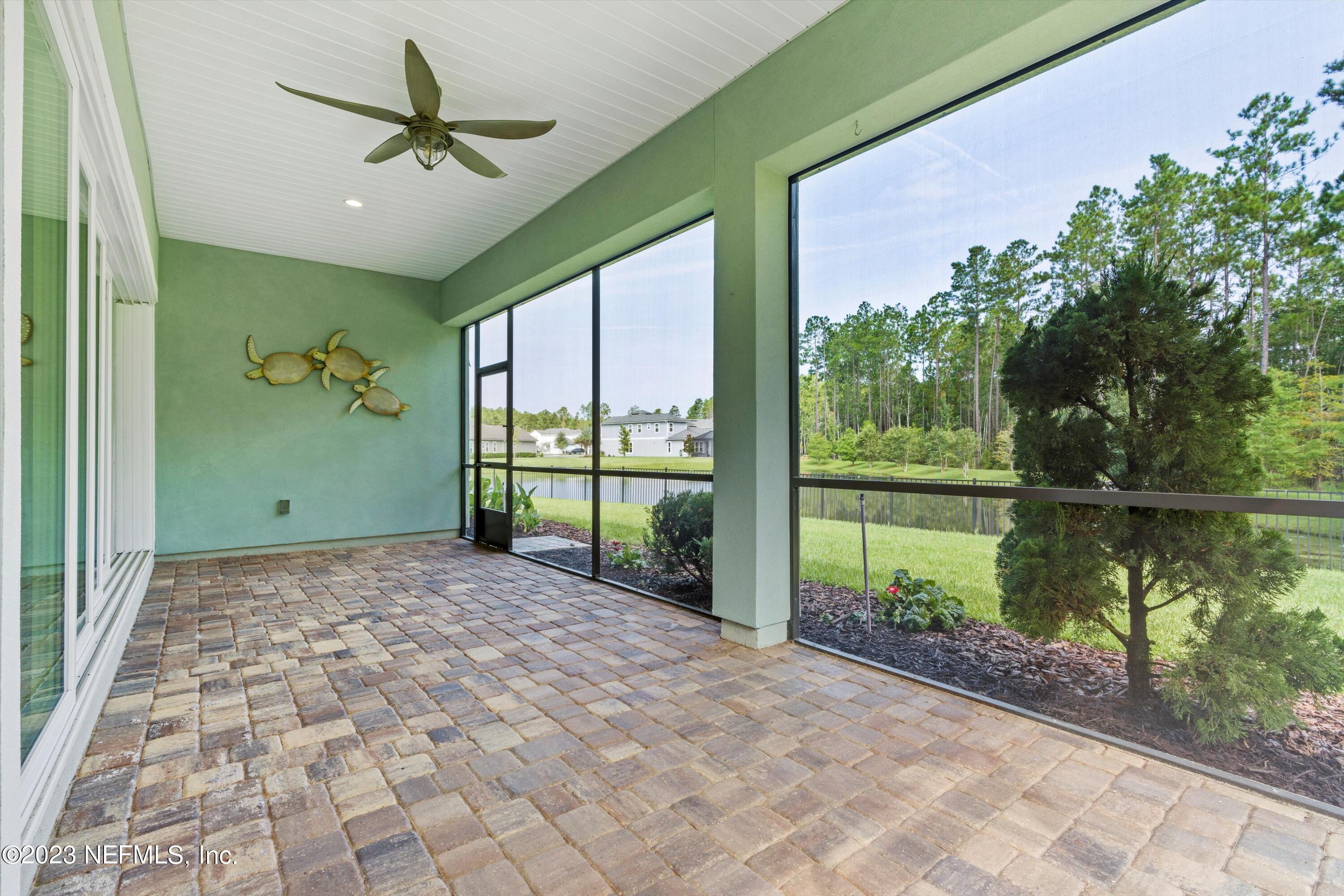 102 PINE BLOSSOM Trail, St. Johns