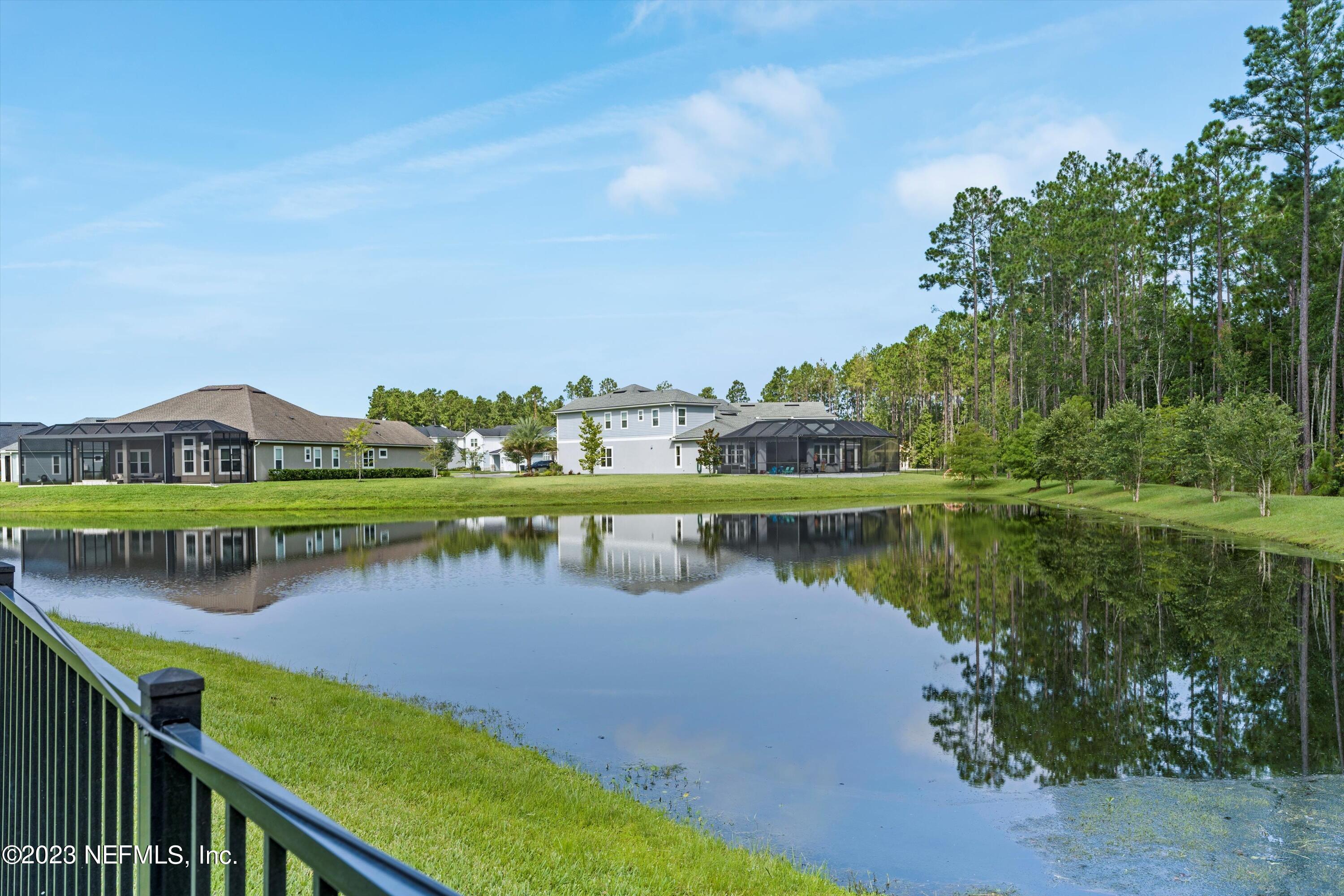 102 PINE BLOSSOM Trail, St. Johns