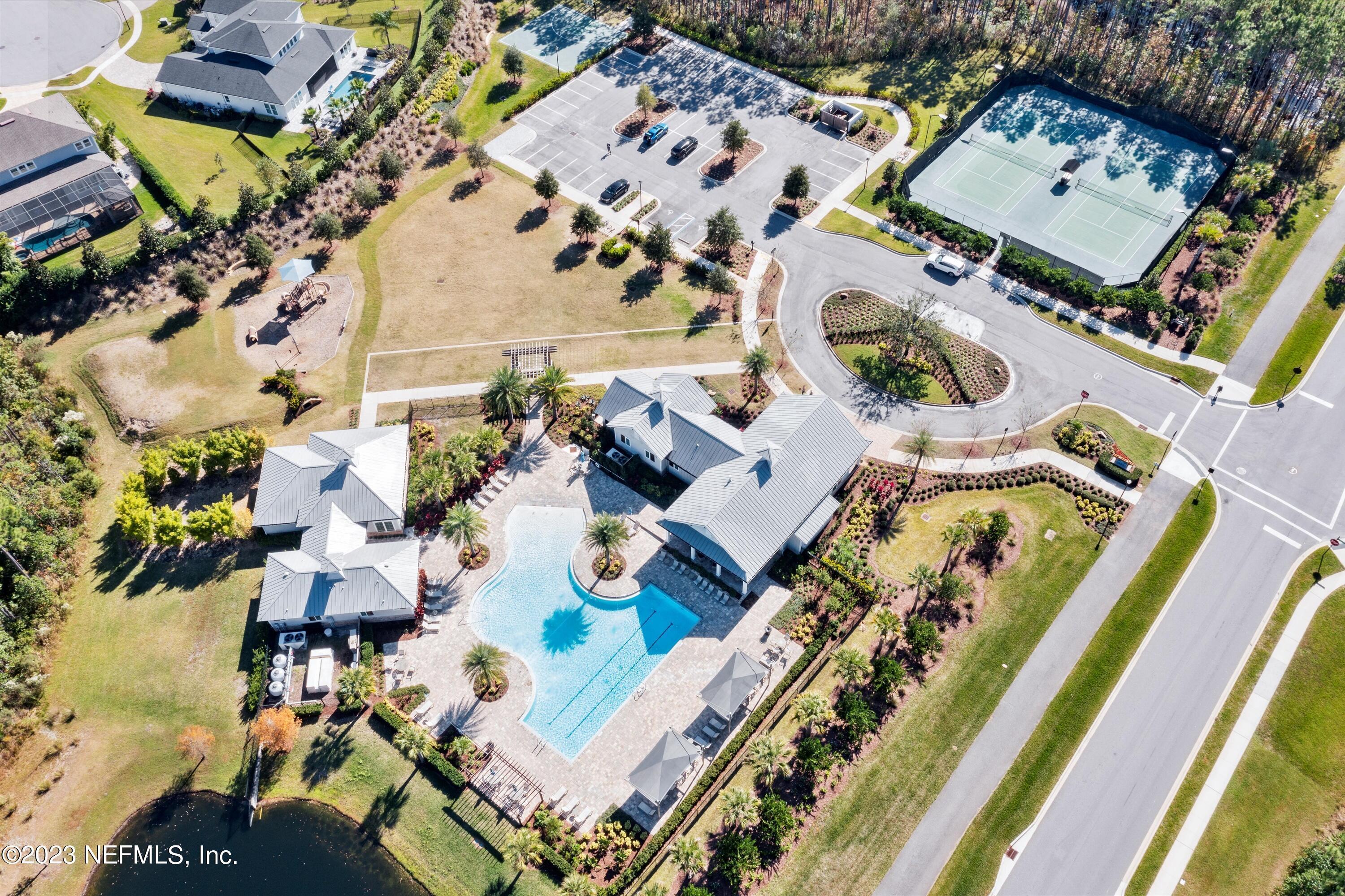 102 PINE BLOSSOM Trail, St. Johns
