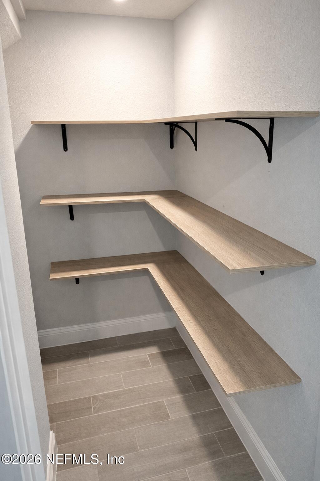 242 KILLARNEY Avenue, St. Johns