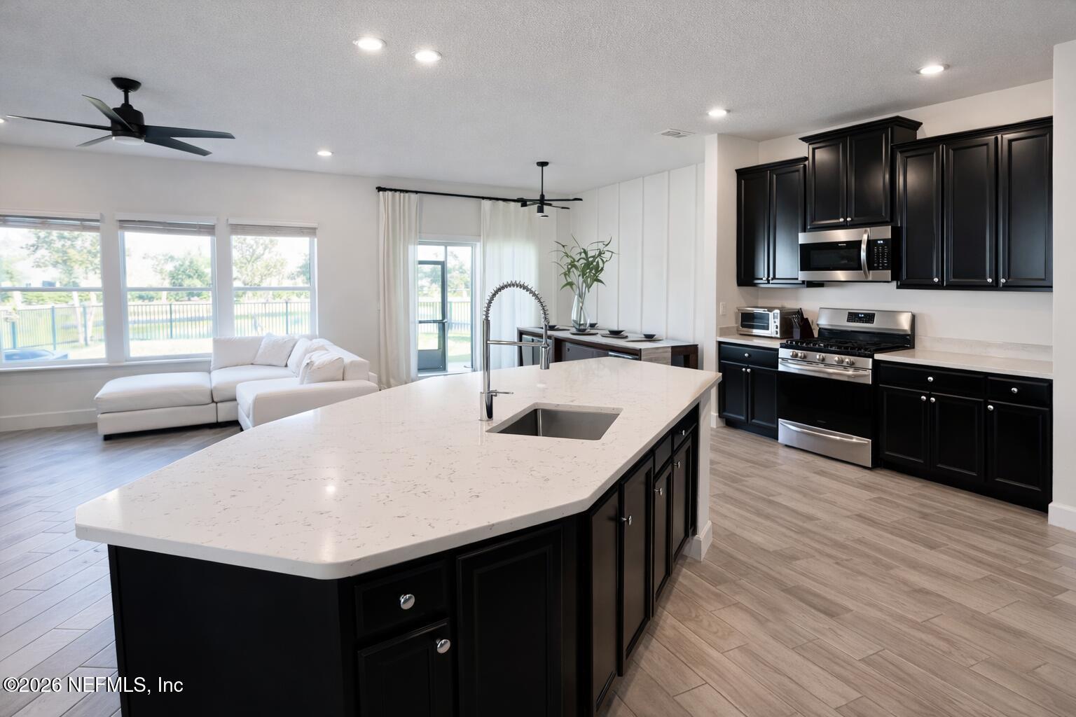 242 KILLARNEY Avenue, St. Johns