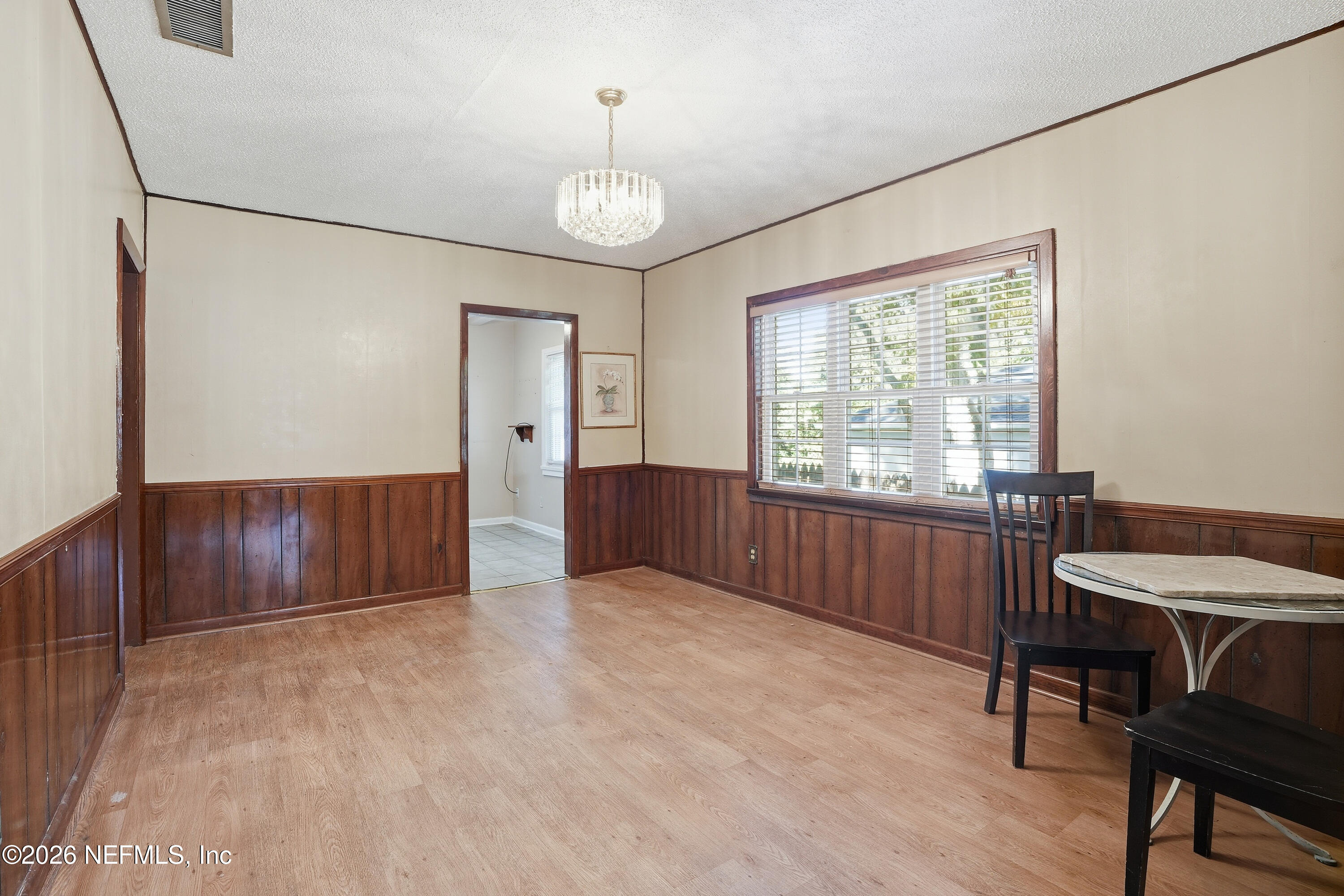 1546 RIVER HILLS Circle W