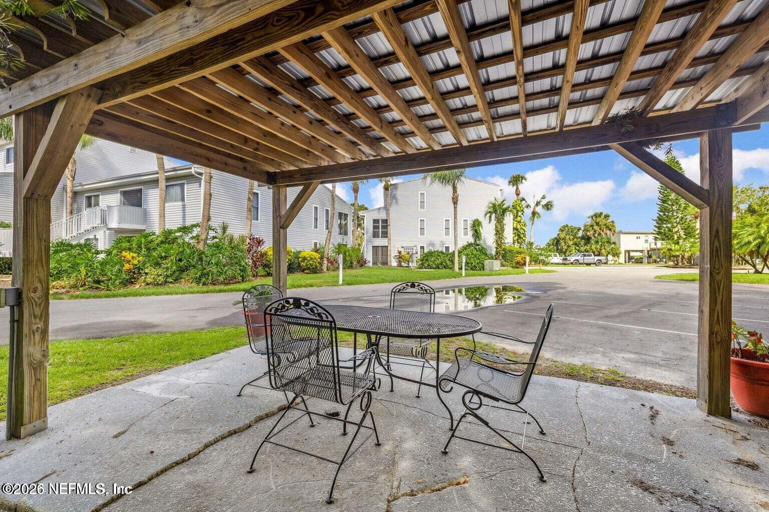 215 RIVER BEND Place C