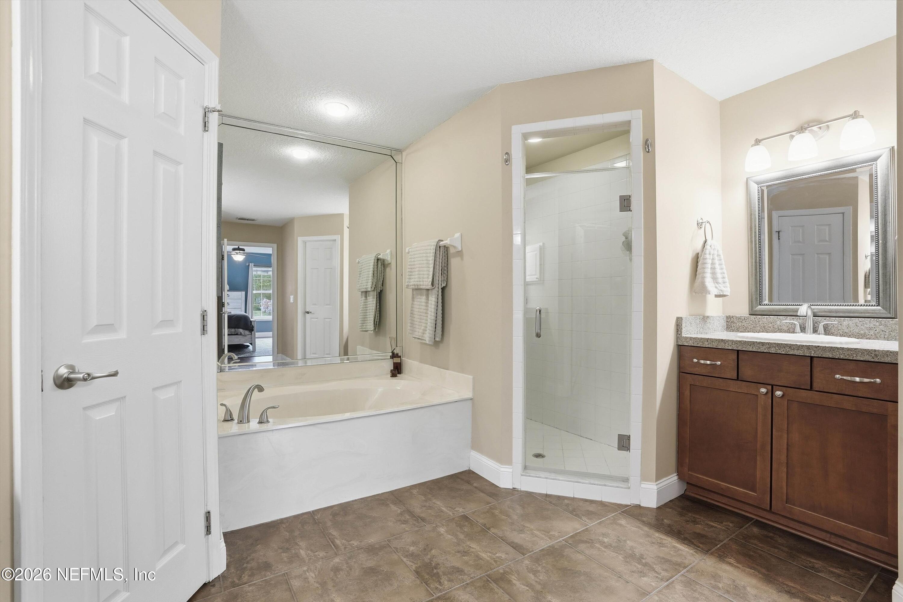 2009 WILLESDON Drive E