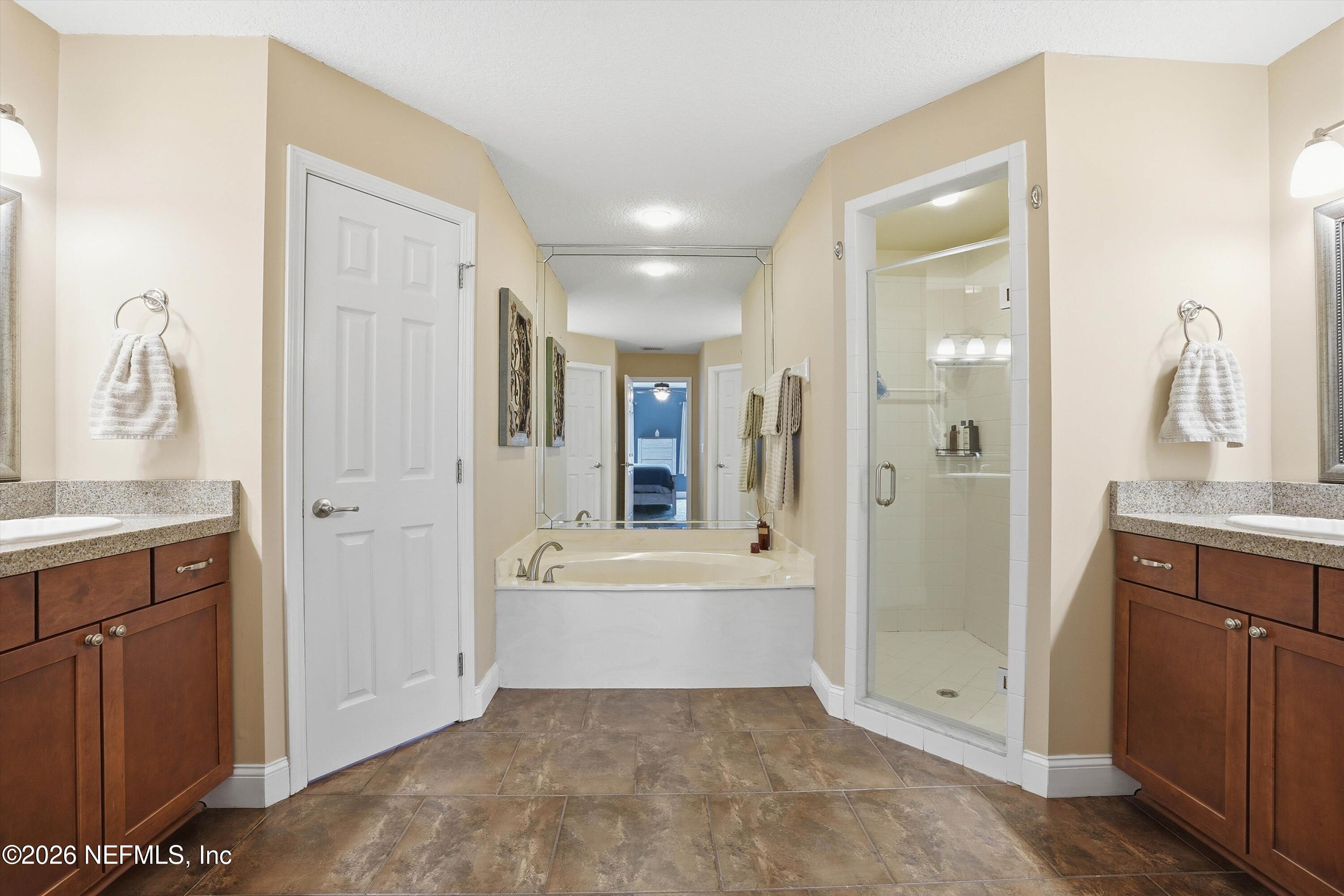 2009 WILLESDON Drive E