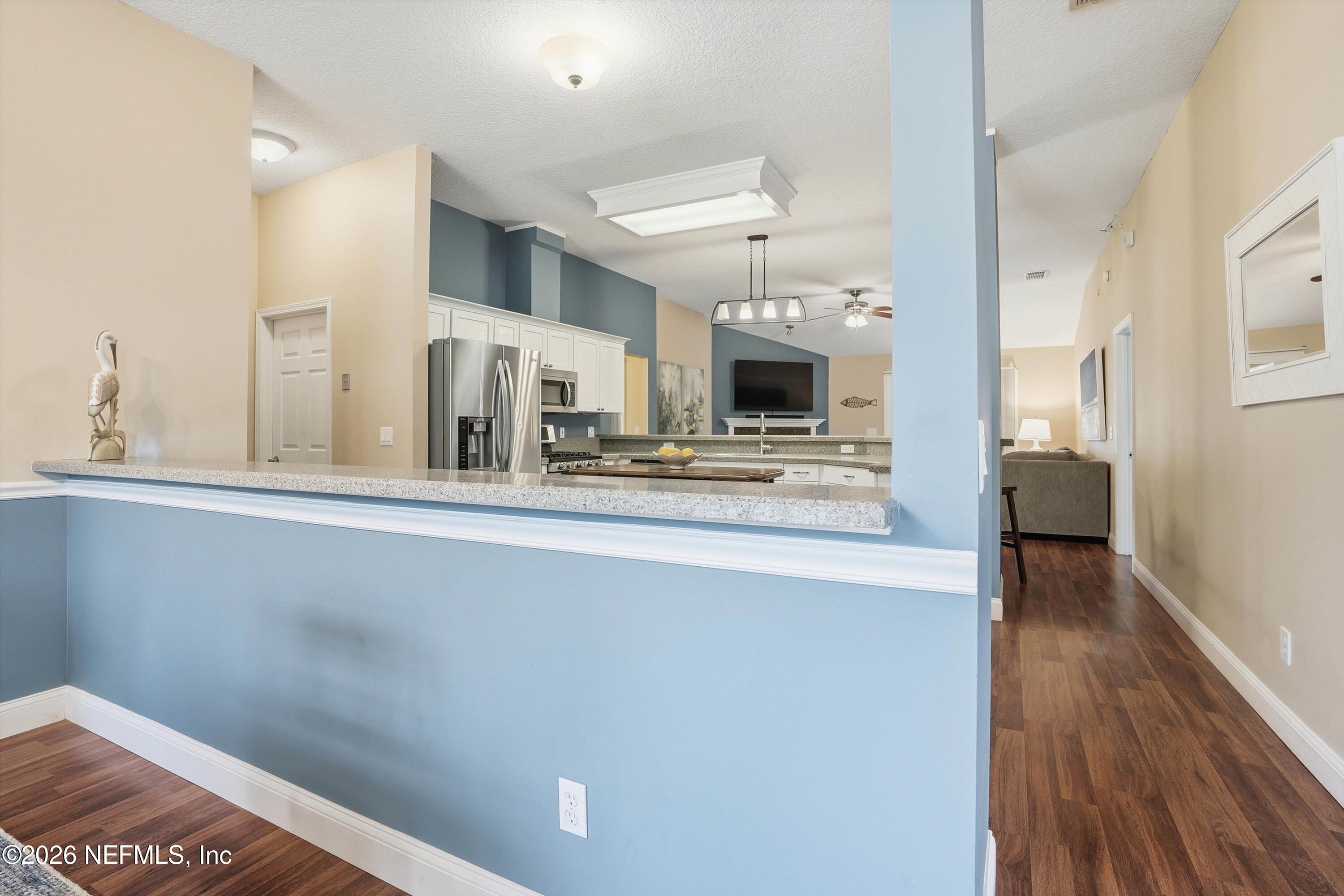 2009 WILLESDON Drive E