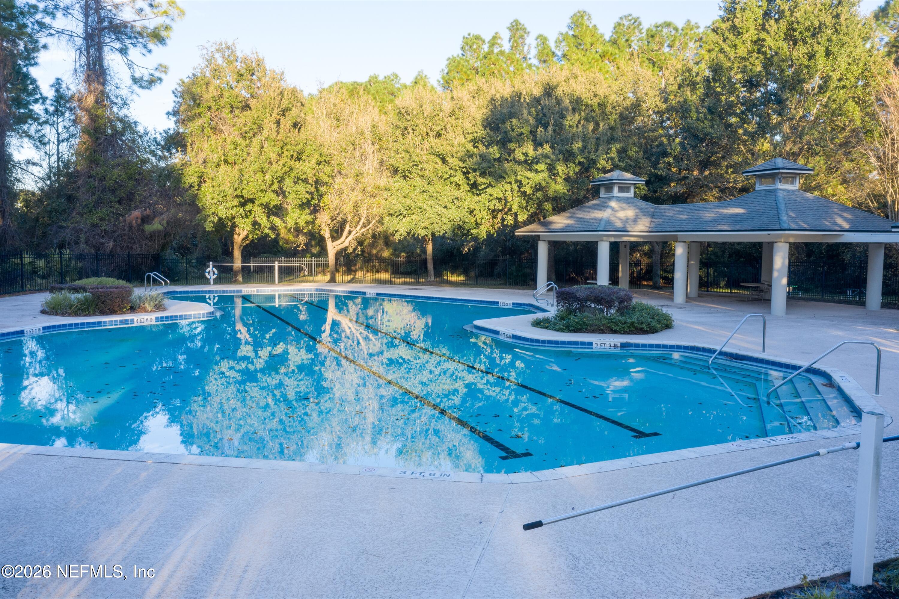 2009 WILLESDON Drive E