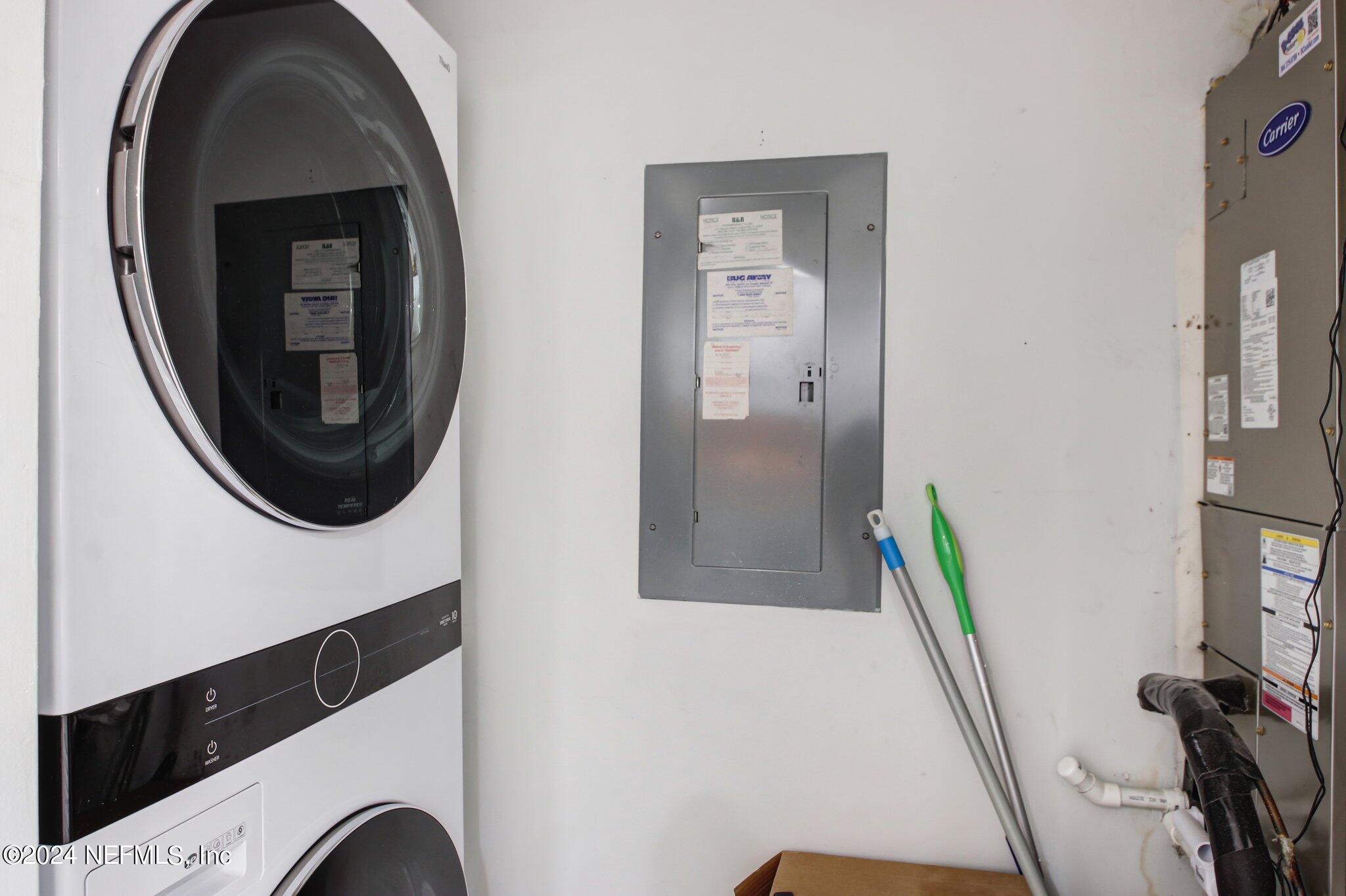 2912 ST JOHNS Avenue 24