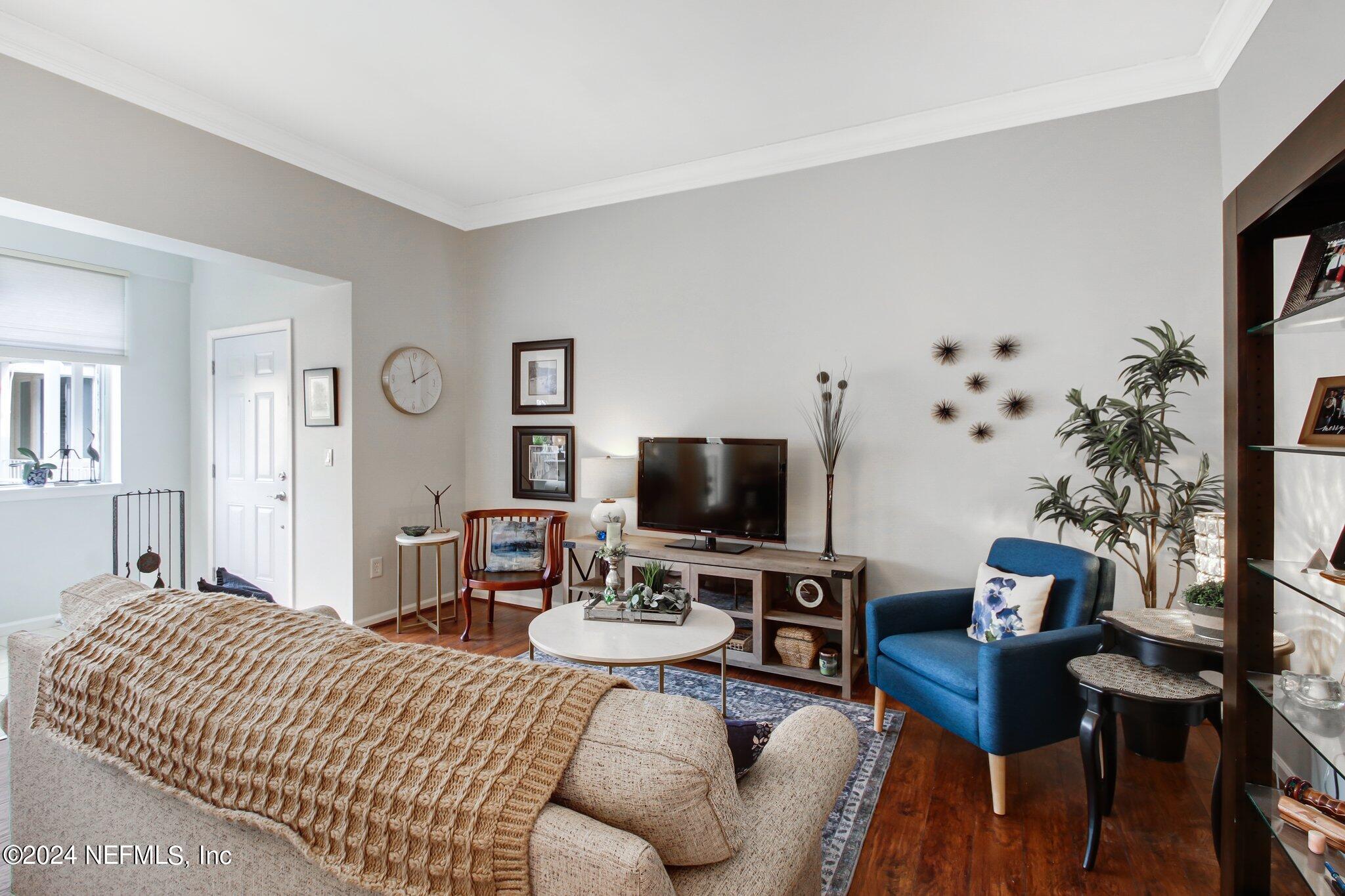 2912 ST JOHNS Avenue 24