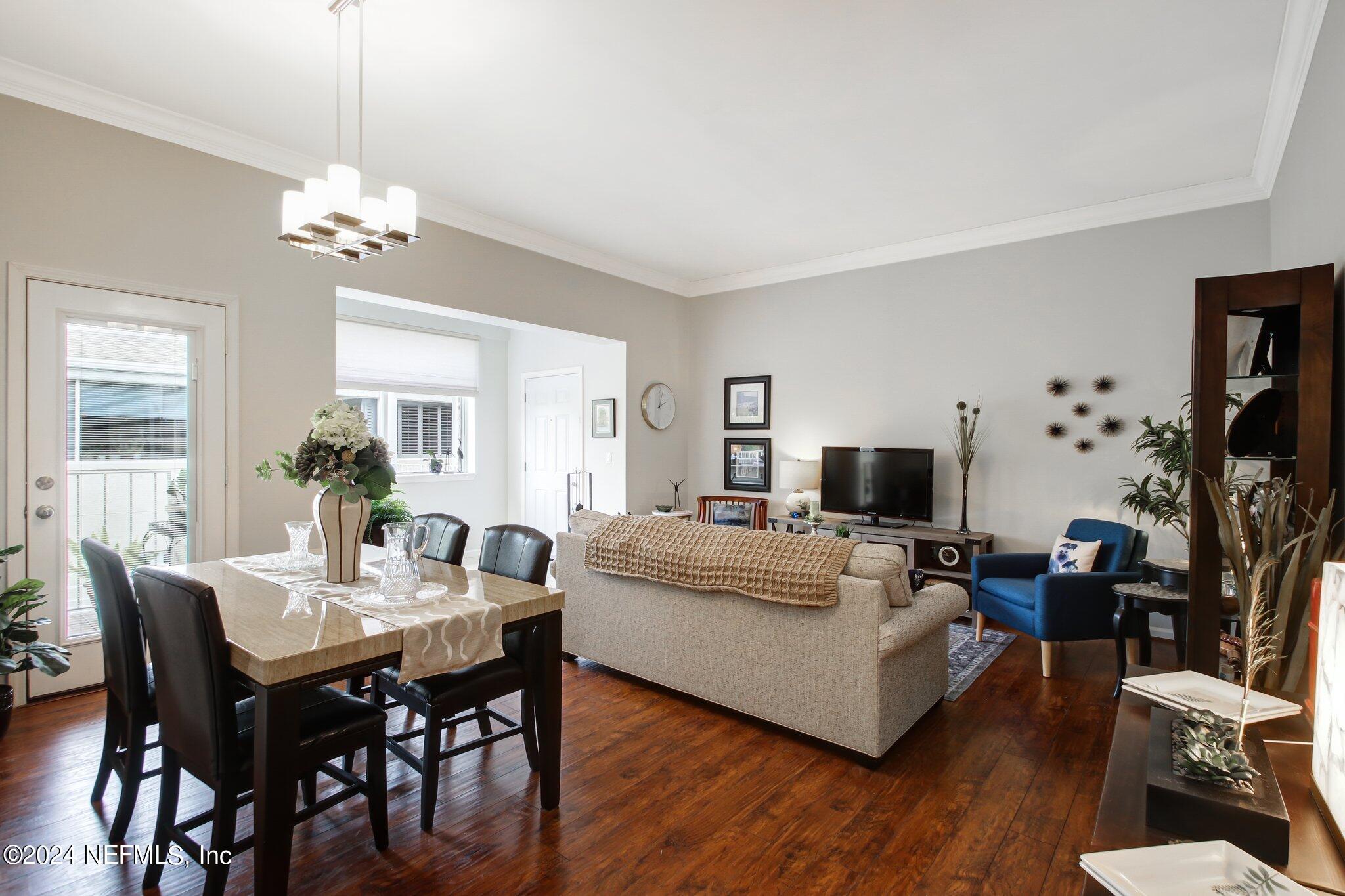 2912 ST JOHNS Avenue 24