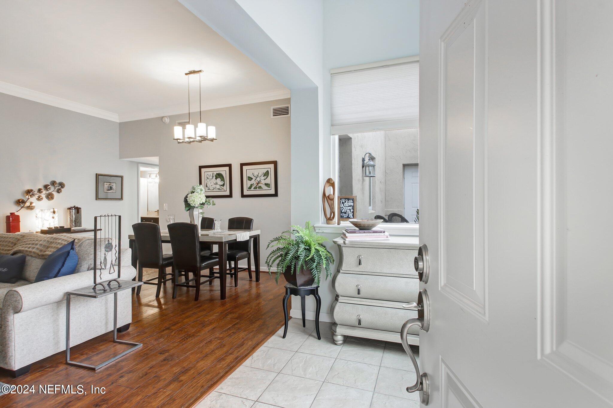 2912 ST JOHNS Avenue 24