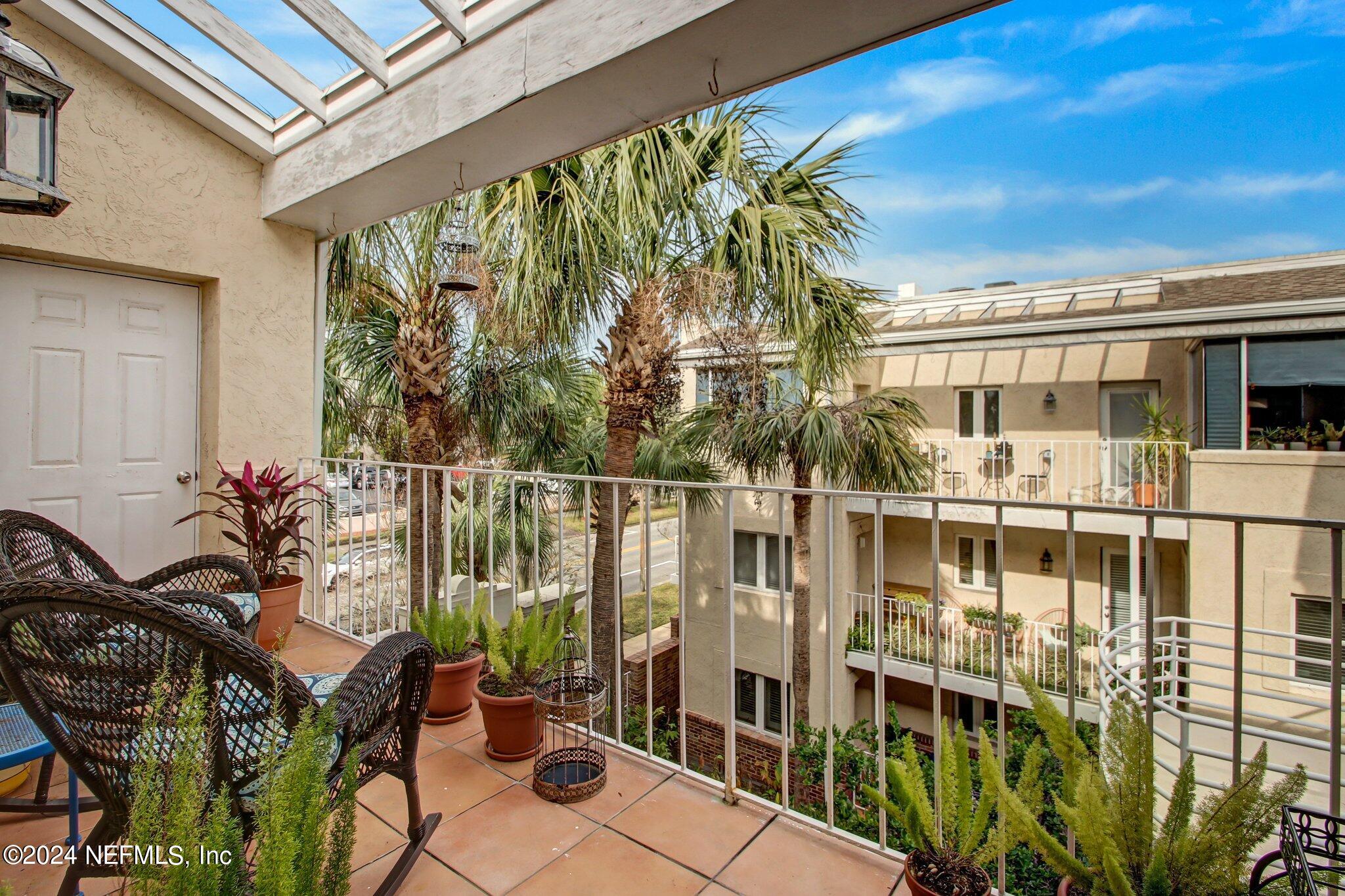 2912 ST JOHNS Avenue 24