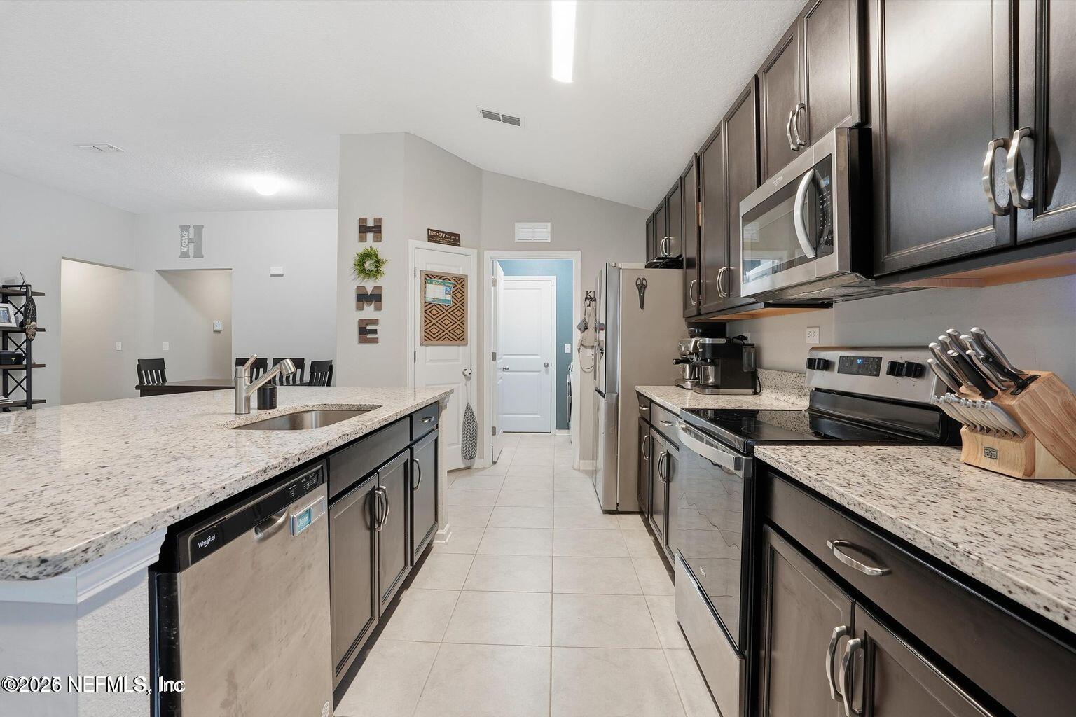 12581 CREEKSIDE MANOR Drive