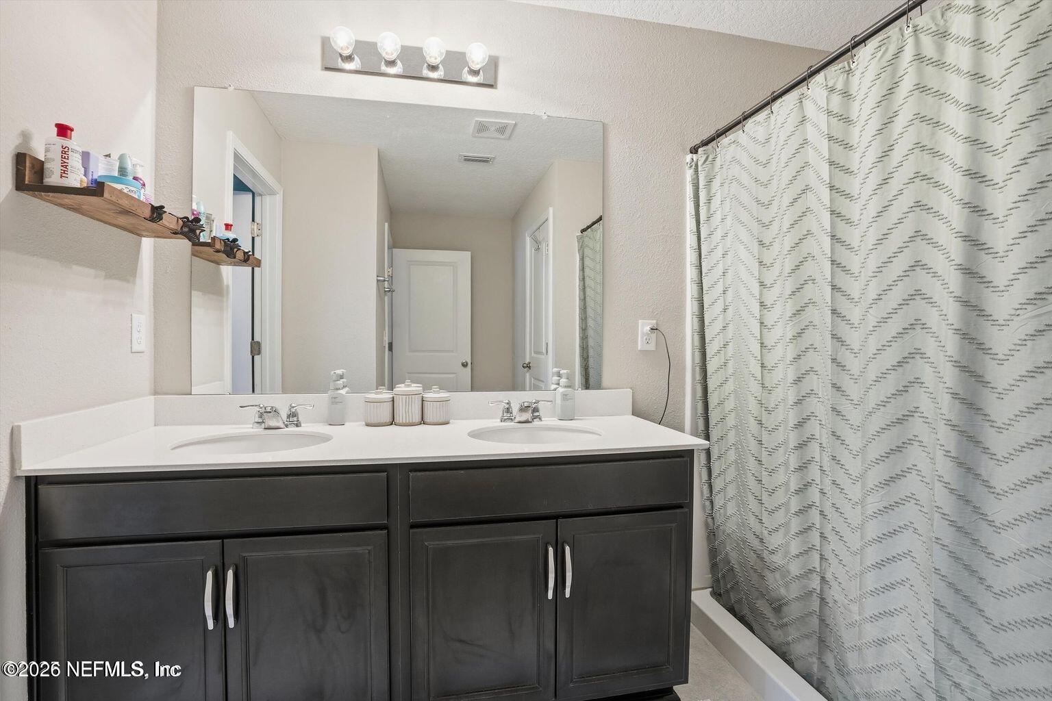 12581 CREEKSIDE MANOR Drive