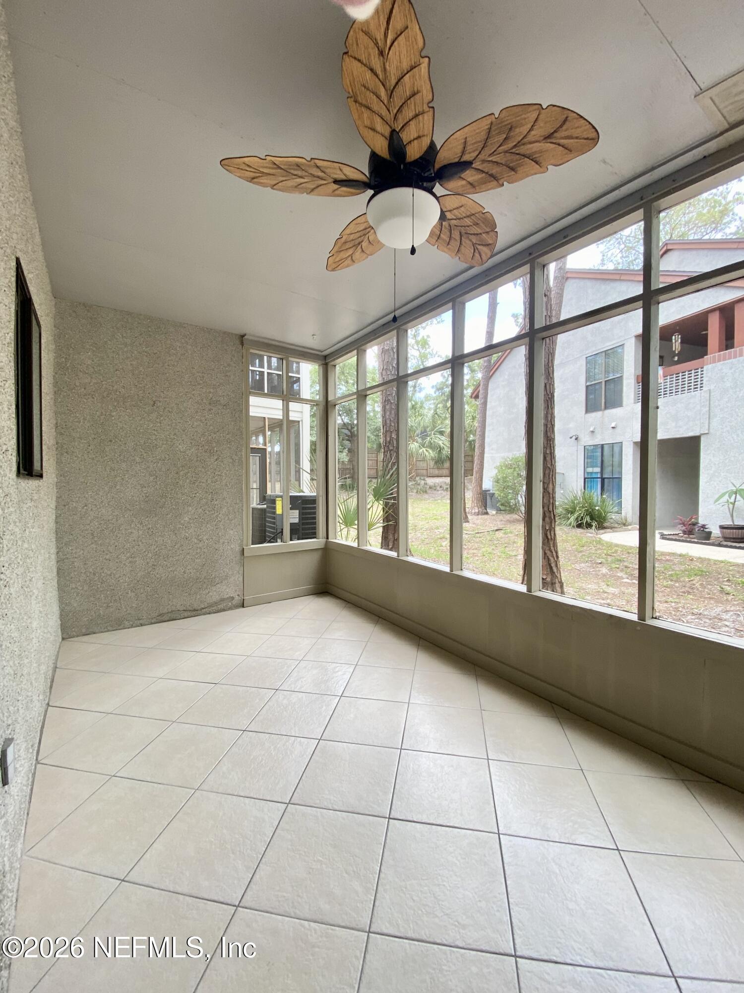 605 CLUBHOUSE Court