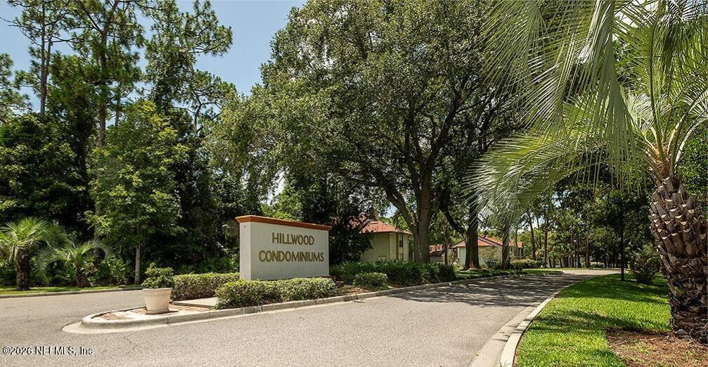 605 CLUBHOUSE Court