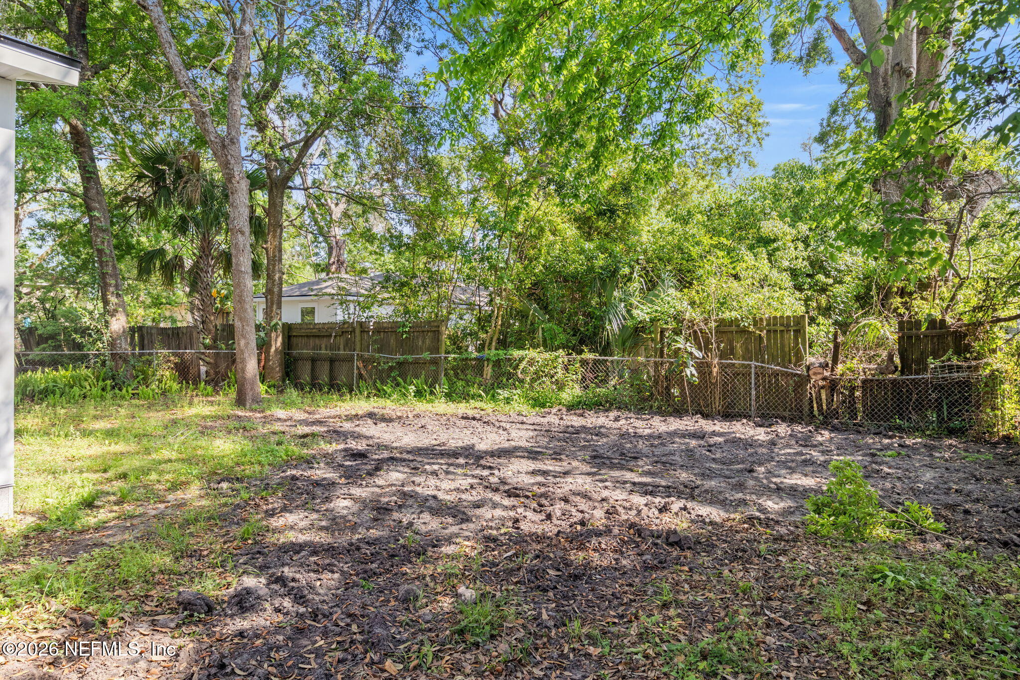 1588 W 15TH Street