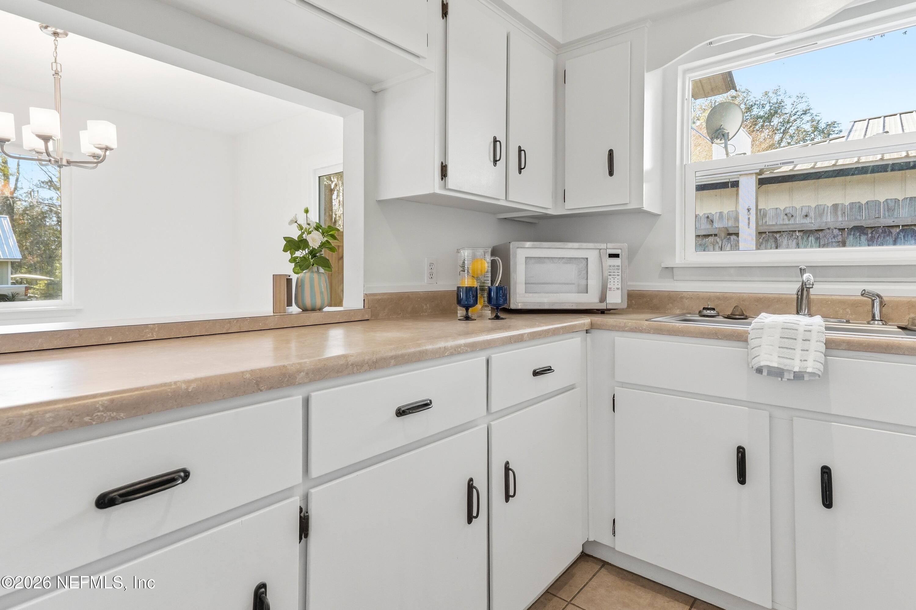 204 PINE Street, St. Simons Island