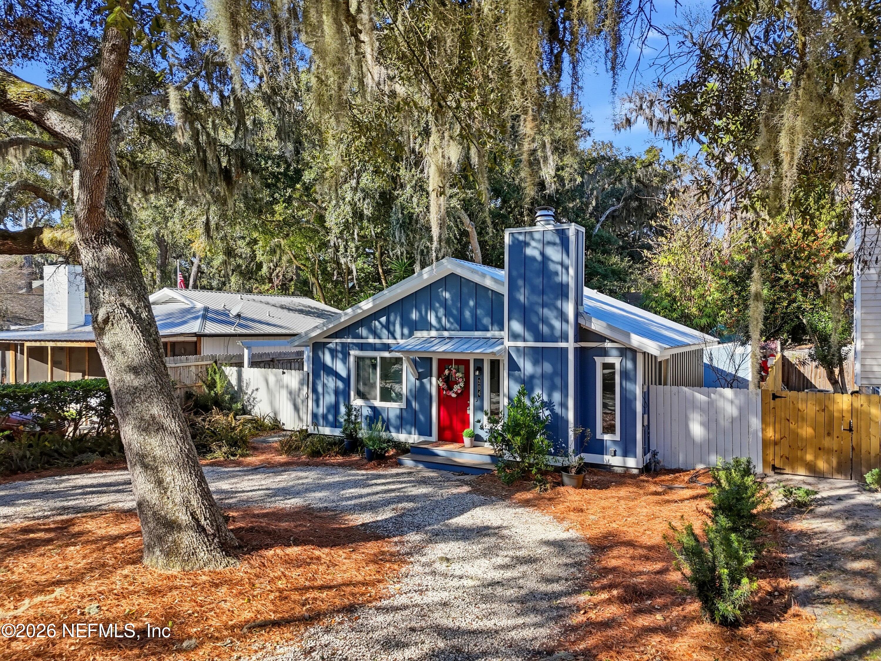 204 PINE Street, St. Simons Island