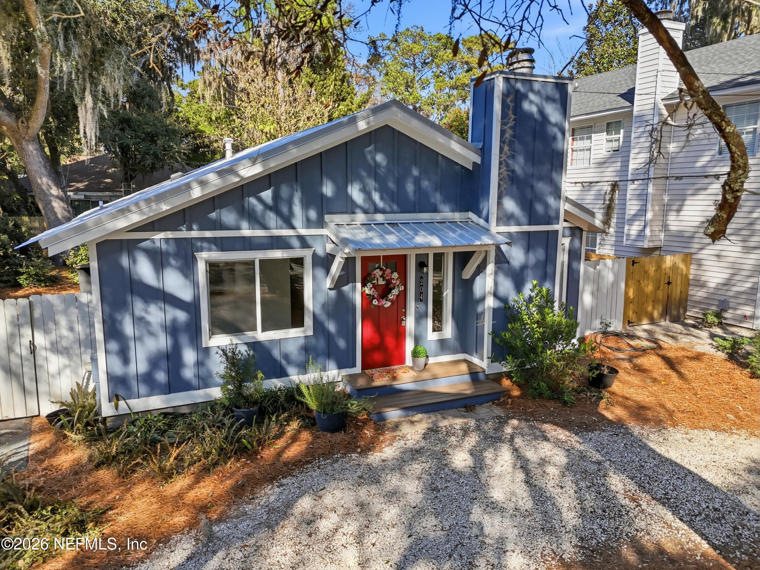 204 PINE Street, St. Simons Island