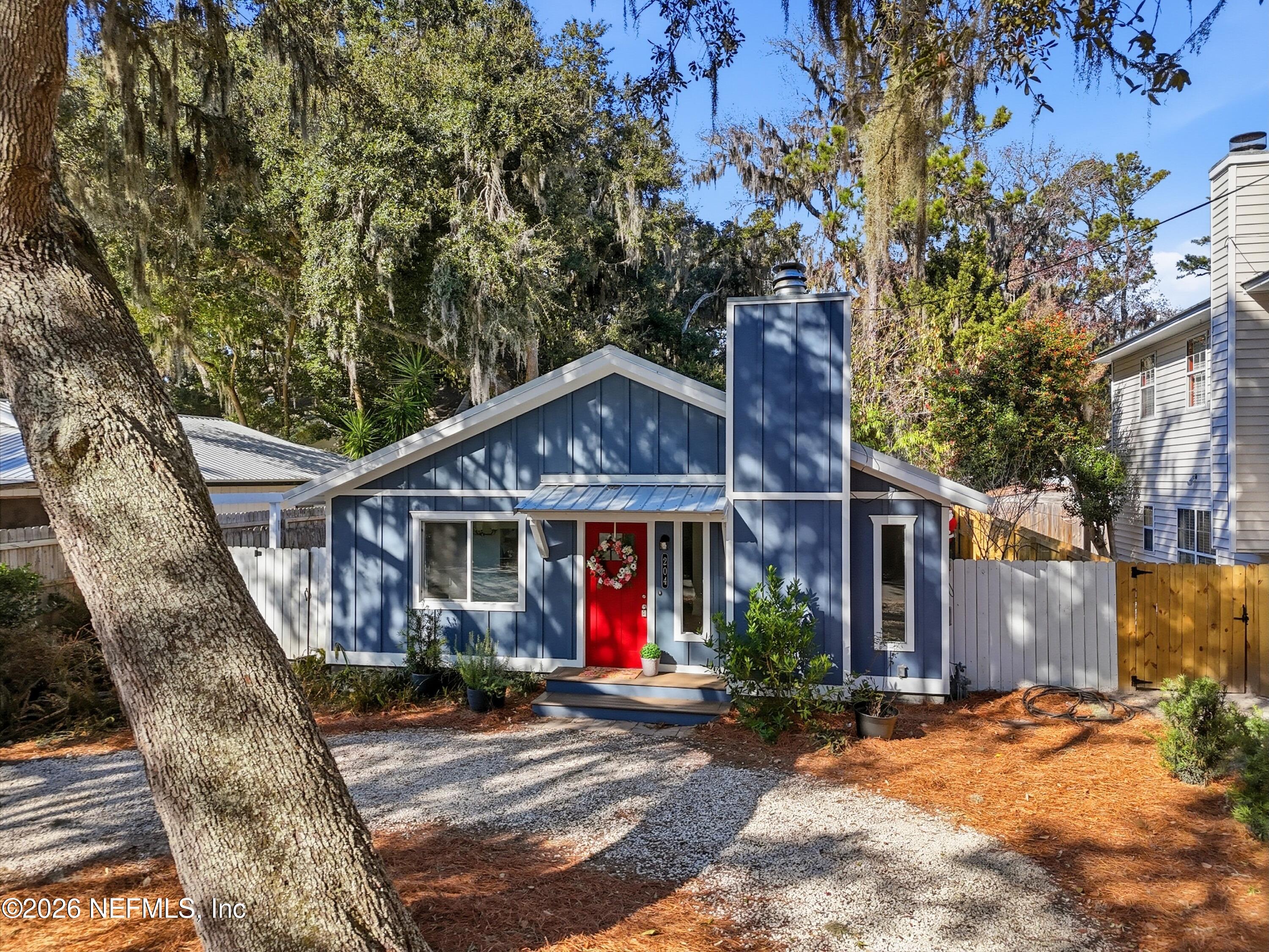 204 PINE Street, St. Simons Island
