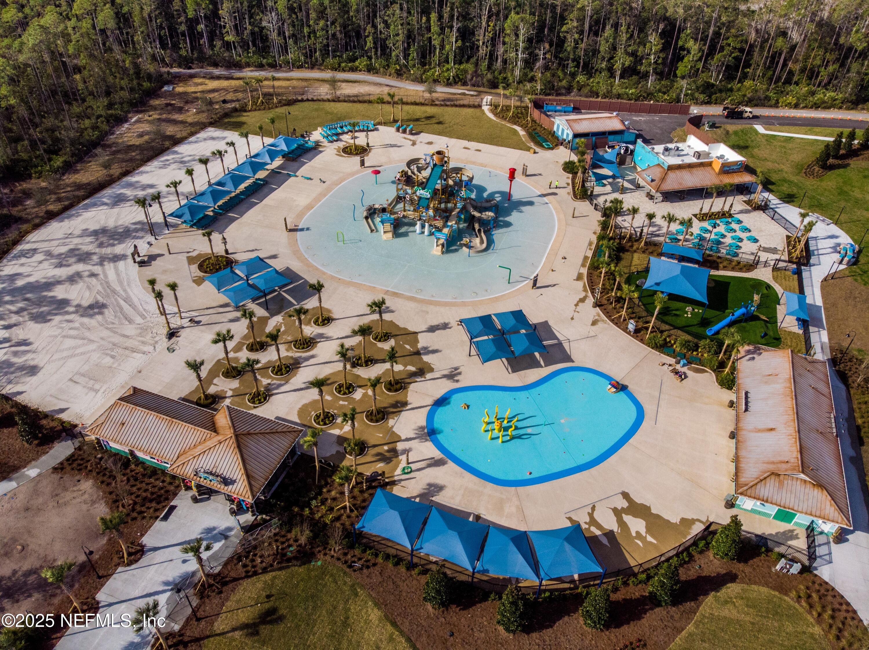 489 VISTA LAKE Circle