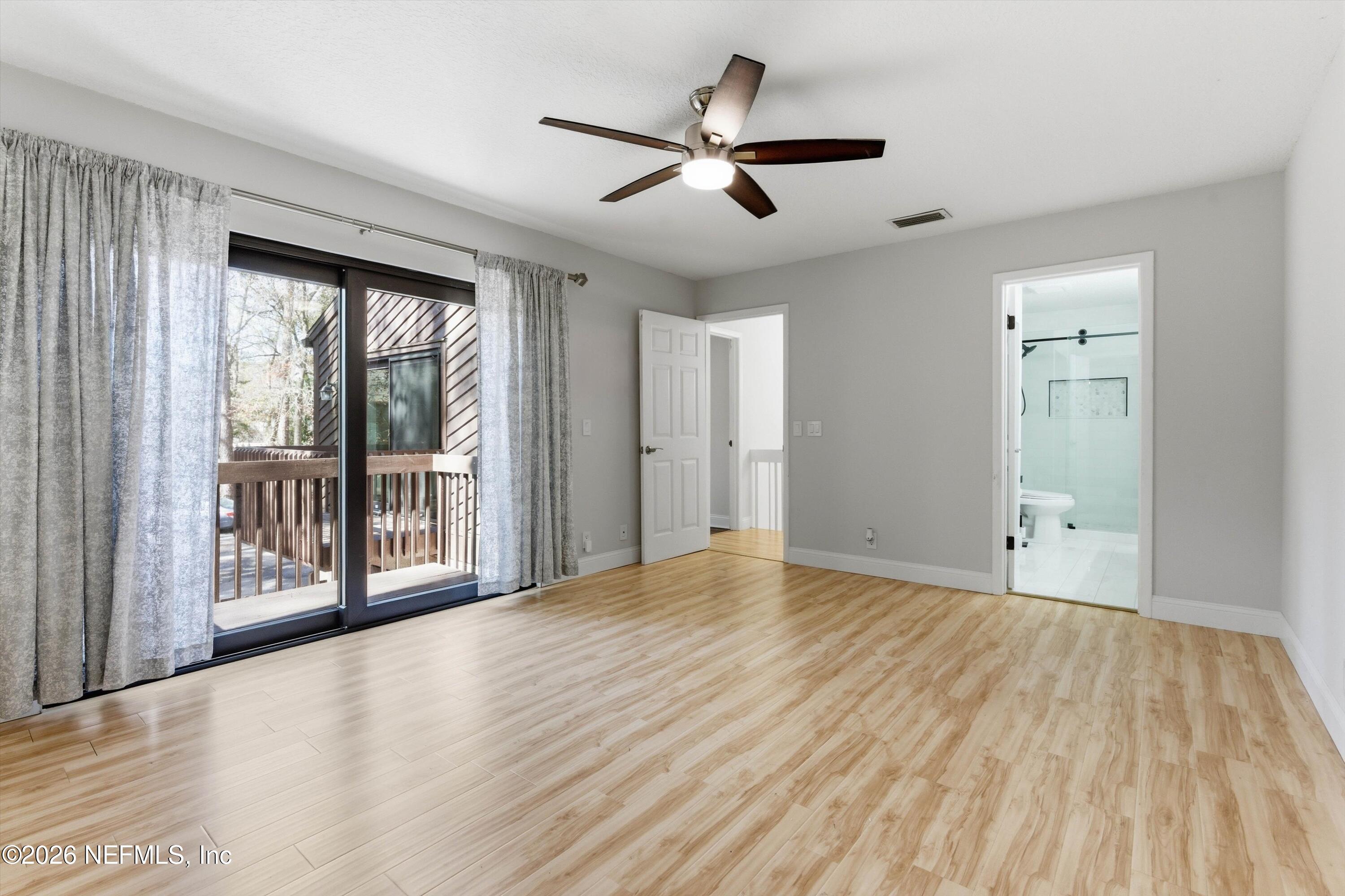 10407 BIGTREE Circle W