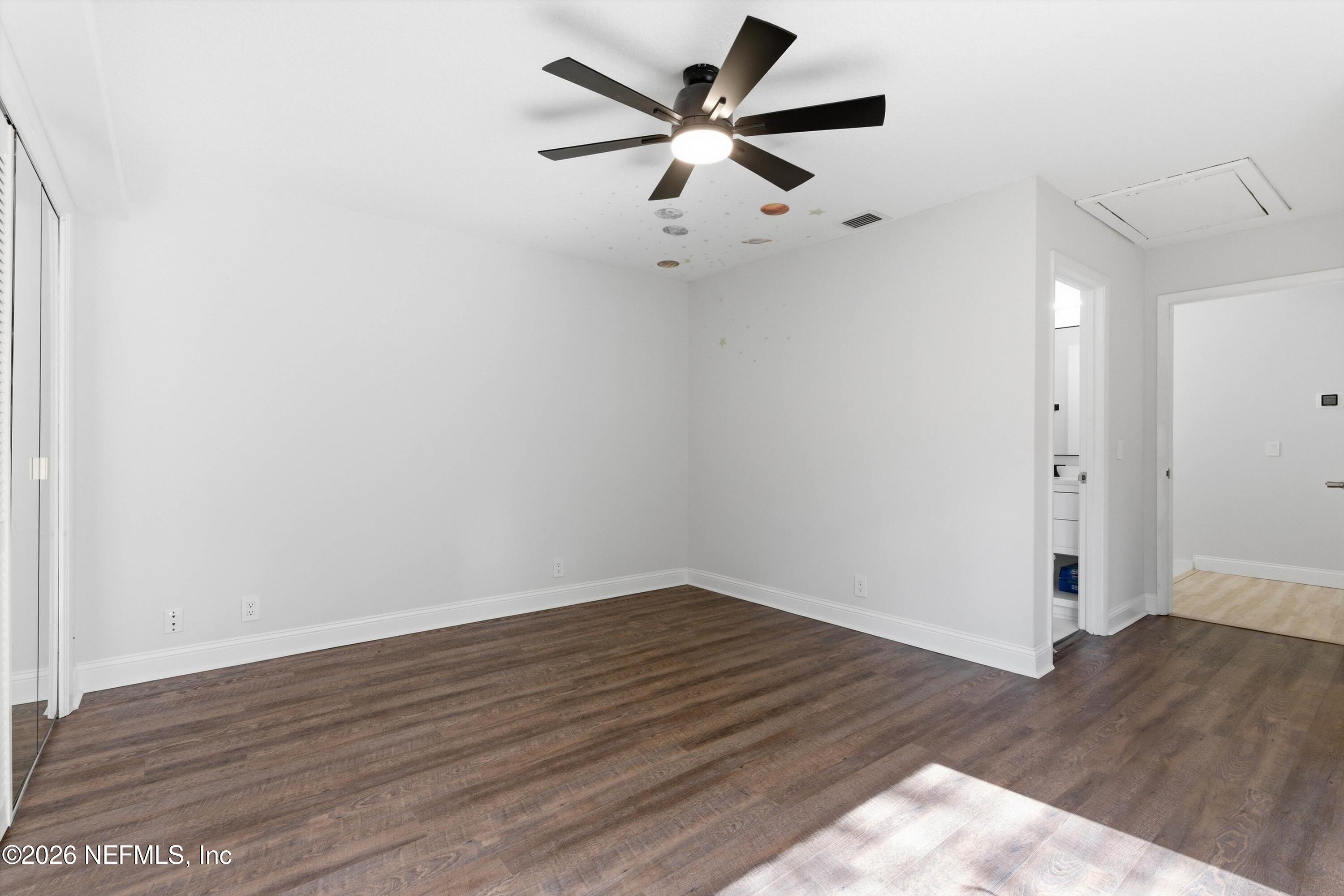 10407 BIGTREE Circle W