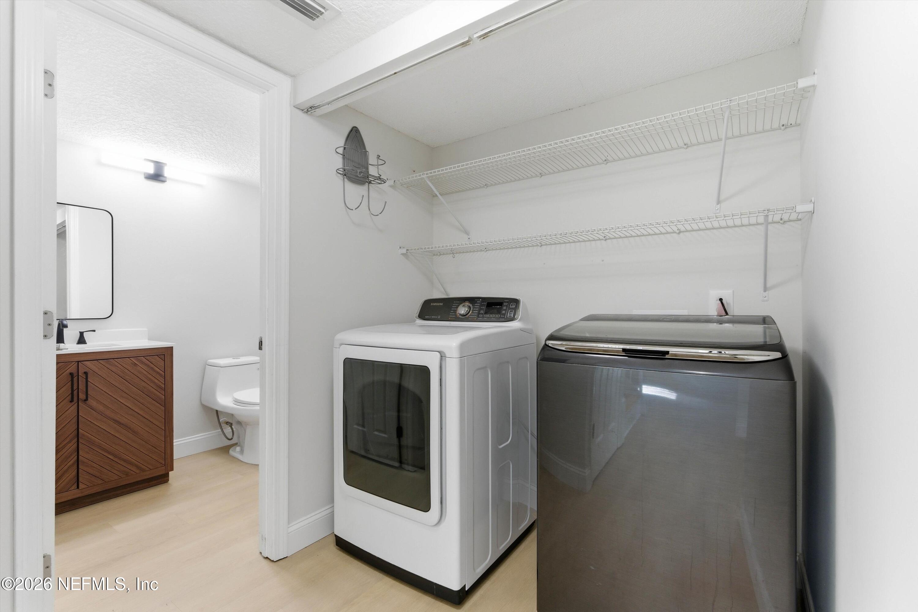 10407 BIGTREE Circle W